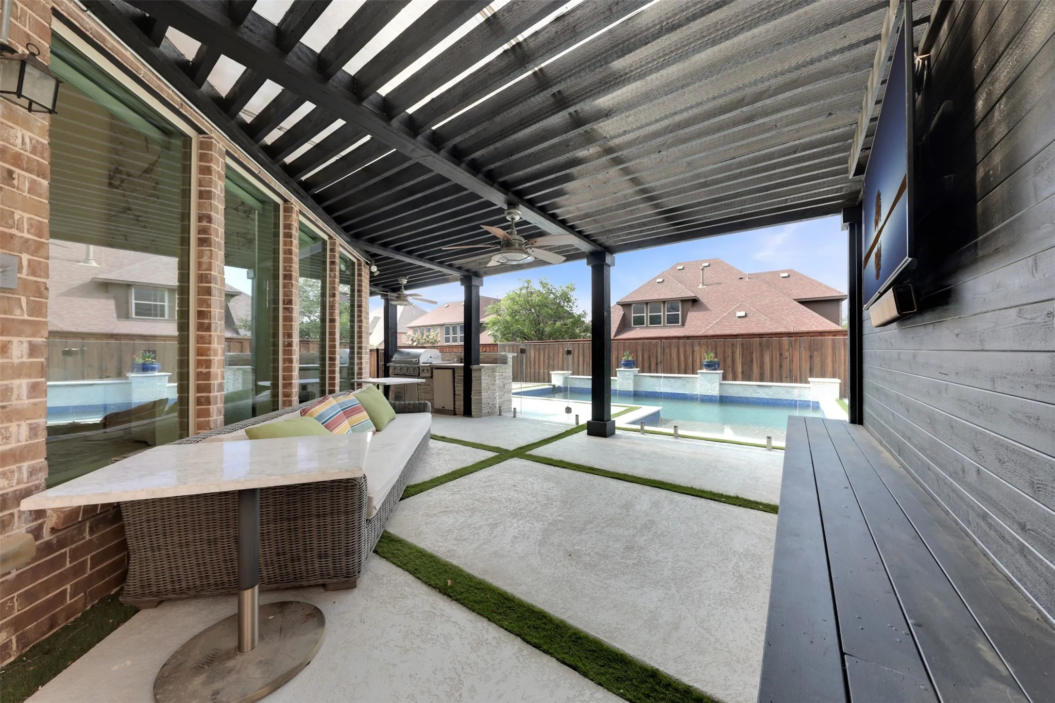 Single Family Residence For Sale in Denton County , 2117 Hidalgo Lane, Frisco, Texas 75034, 5 Bedroom, 4 Bathroom, 2 Garage spaces, 4,917 Sqft, built in 2016, mls#21253694, Real Estate Agent in Frisco, Homes For Sale in Denton county, Homes For Sale in Frisco, Realtor in Frisco Texas, Real Estate Brokerage Independent Realty Texas, Luminita Cordes Realtor