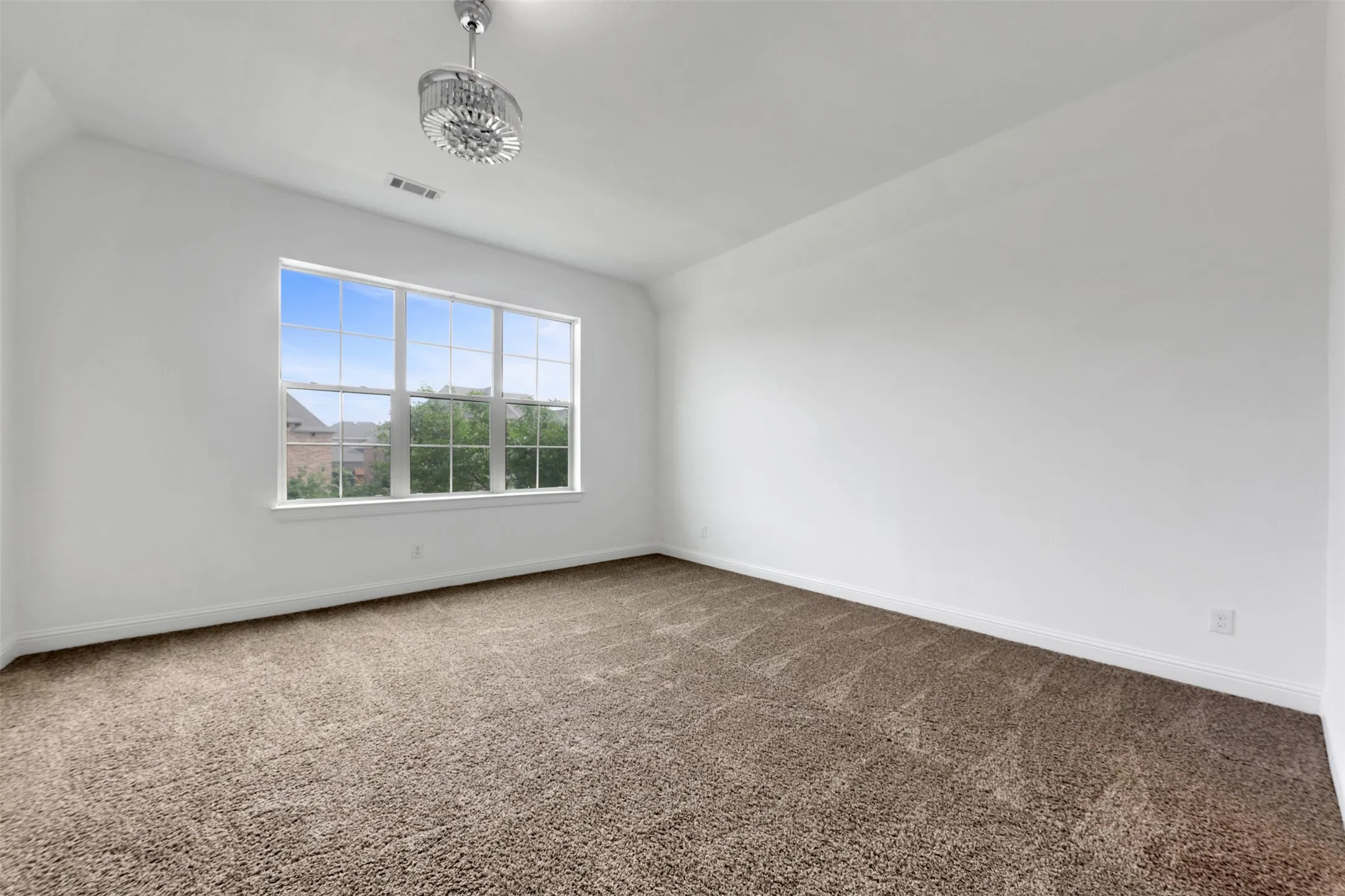 Single Family Residence For Sale in Denton County , 2117 Hidalgo Lane, Frisco, Texas 75034, 5 Bedroom, 4 Bathroom, 2 Garage spaces, 4,917 Sqft, built in 2016, mls#21253694, Real Estate Agent in Frisco, Homes For Sale in Denton county, Homes For Sale in Frisco, Realtor in Frisco Texas, Real Estate Brokerage Independent Realty Texas, Luminita Cordes Realtor