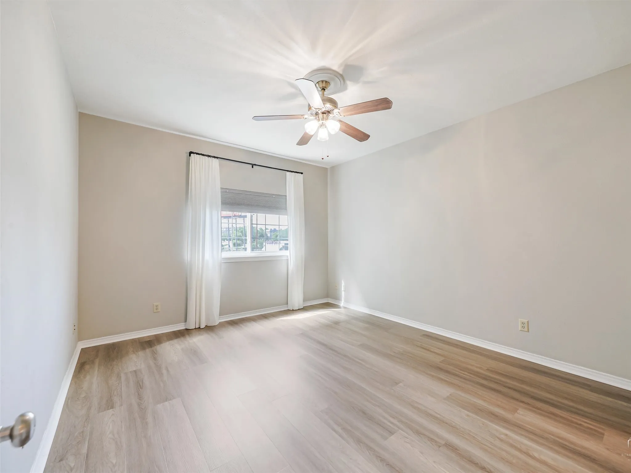 Condominium For Sale in Dallas County , 1010 Allen Street 214, Dallas, Texas 75204, 1 Bedroom, 1 Bathroom, 2 Garage spaces, 967 Sqft, built in 1983, mls#21252483, Real Estate Agent in Dallas, Homes For Sale in Dallas county, Homes For Sale in Dallas, Realtor in Dallas Texas, Real Estate Brokerage Independent Realty Texas, Luminita Cordes Realtor