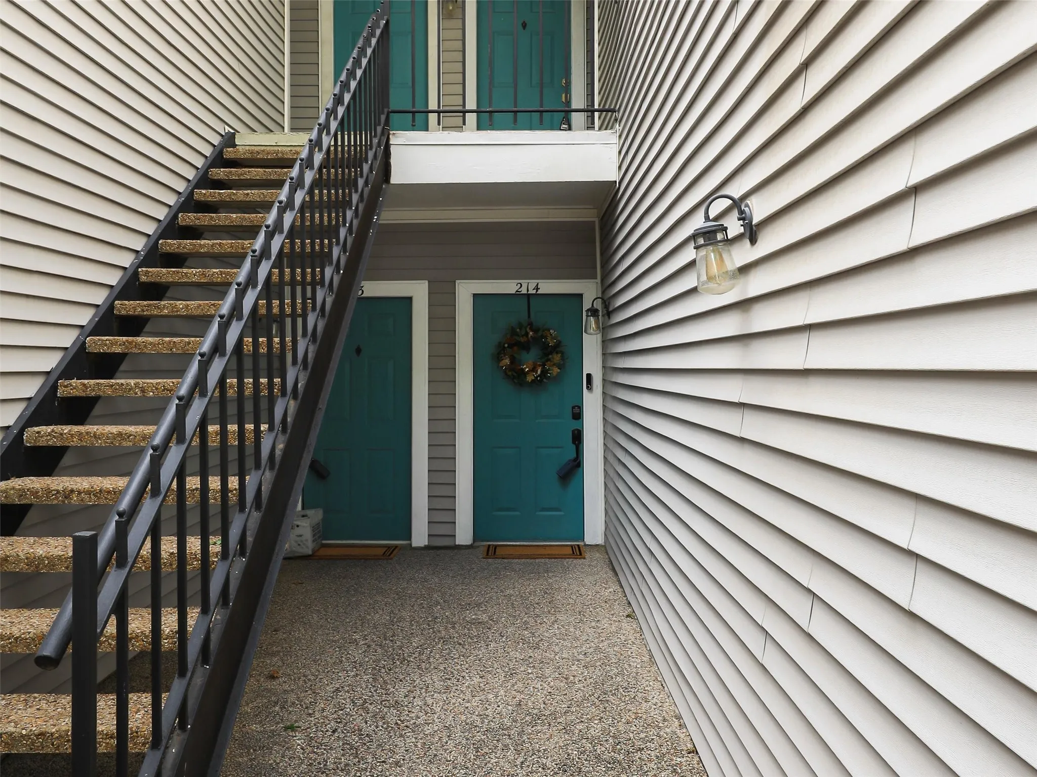 Condominium For Sale in Dallas County , 1010 Allen Street 214, Dallas, Texas 75204, 1 Bedroom, 1 Bathroom, 2 Garage spaces, 967 Sqft, built in 1983, mls#21252483, Real Estate Agent in Dallas, Homes For Sale in Dallas county, Homes For Sale in Dallas, Realtor in Dallas Texas, Real Estate Brokerage Independent Realty Texas, Luminita Cordes Realtor
