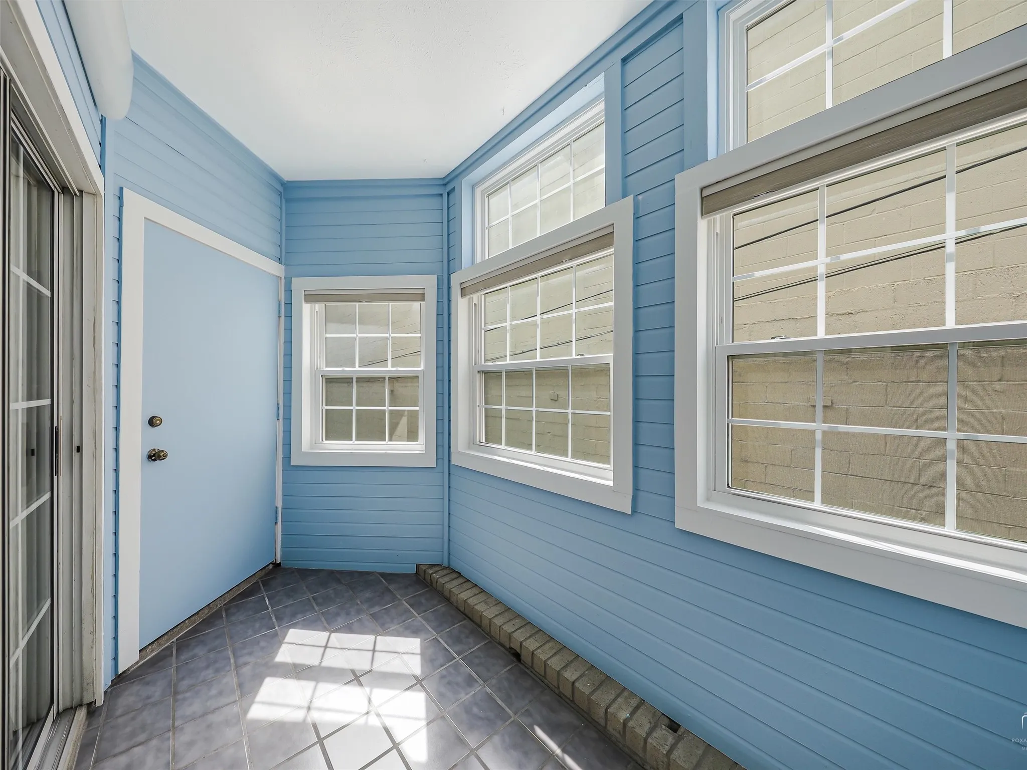 Condominium For Sale in Dallas County , 1010 Allen Street 214, Dallas, Texas 75204, 1 Bedroom, 1 Bathroom, 2 Garage spaces, 967 Sqft, built in 1983, mls#21252483, Real Estate Agent in Dallas, Homes For Sale in Dallas county, Homes For Sale in Dallas, Realtor in Dallas Texas, Real Estate Brokerage Independent Realty Texas, Luminita Cordes Realtor