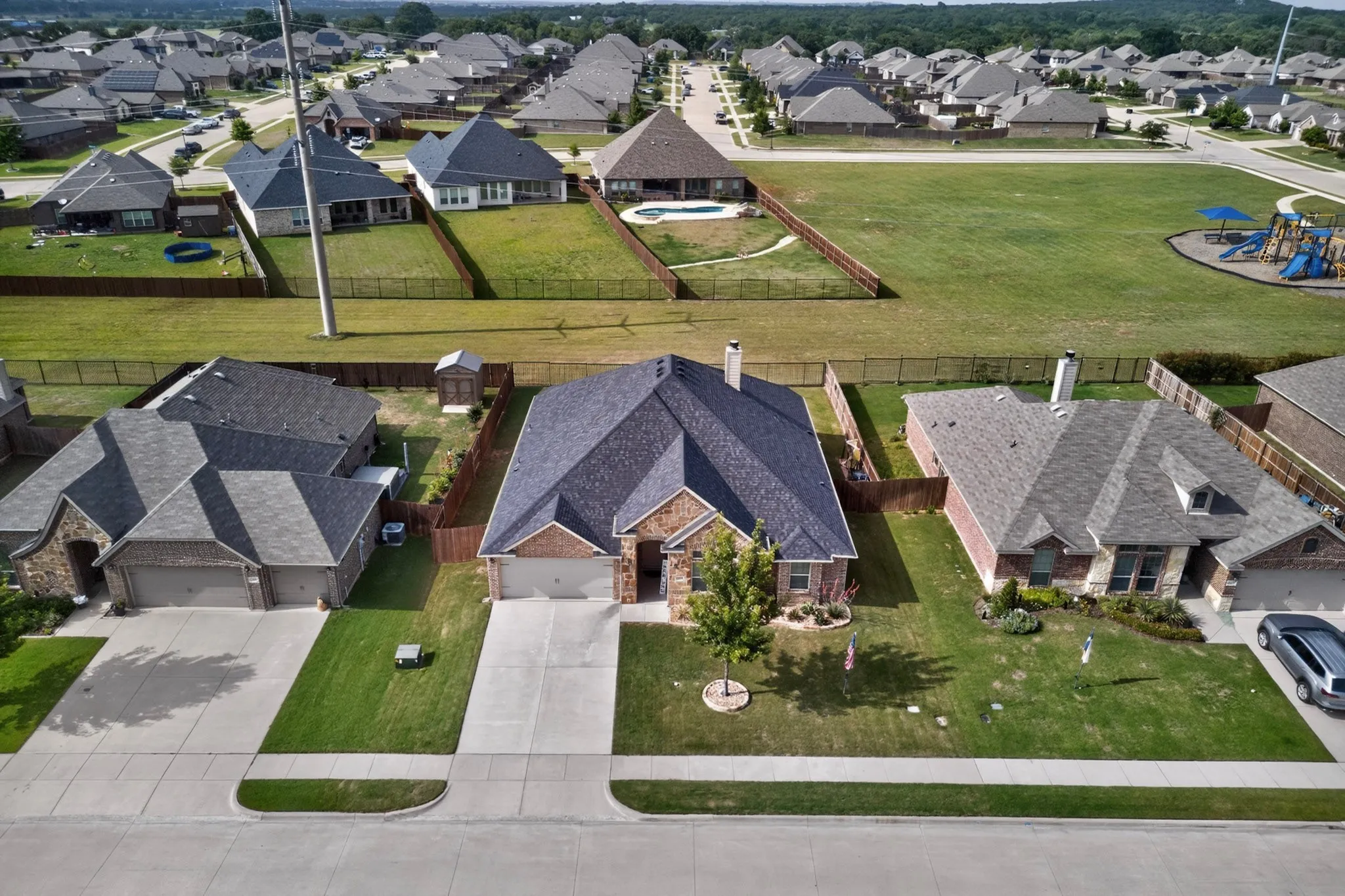 Single Family Residence For Sale in Johnson County , 1522 Grassy Meadows Drive, Burleson, Texas 76058, 3 Bedroom, 2 Bathroom, 2 Garage spaces, 2,347 Sqft, built in 2018, mls#21252445, Real Estate Agent in Burleson, Homes For Sale in Johnson county, Homes For Sale in Burleson, Realtor in Burleson Texas, Real Estate Brokerage Independent Realty Texas, Luminita Cordes Realtor