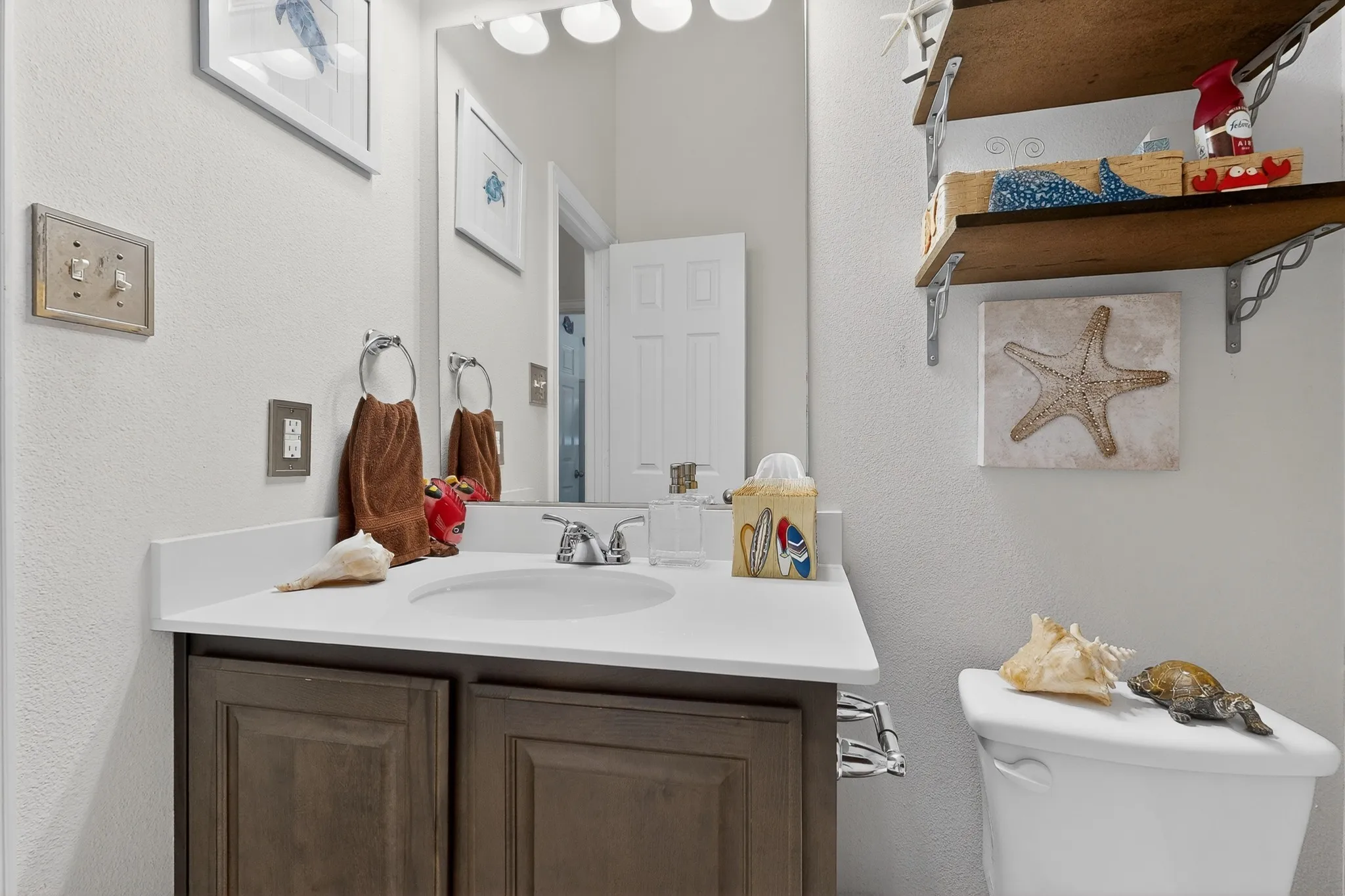 Single Family Residence For Sale in Johnson County , 1522 Grassy Meadows Drive, Burleson, Texas 76058, 3 Bedroom, 2 Bathroom, 2 Garage spaces, 2,347 Sqft, built in 2018, mls#21252445, Real Estate Agent in Burleson, Homes For Sale in Johnson county, Homes For Sale in Burleson, Realtor in Burleson Texas, Real Estate Brokerage Independent Realty Texas, Luminita Cordes Realtor