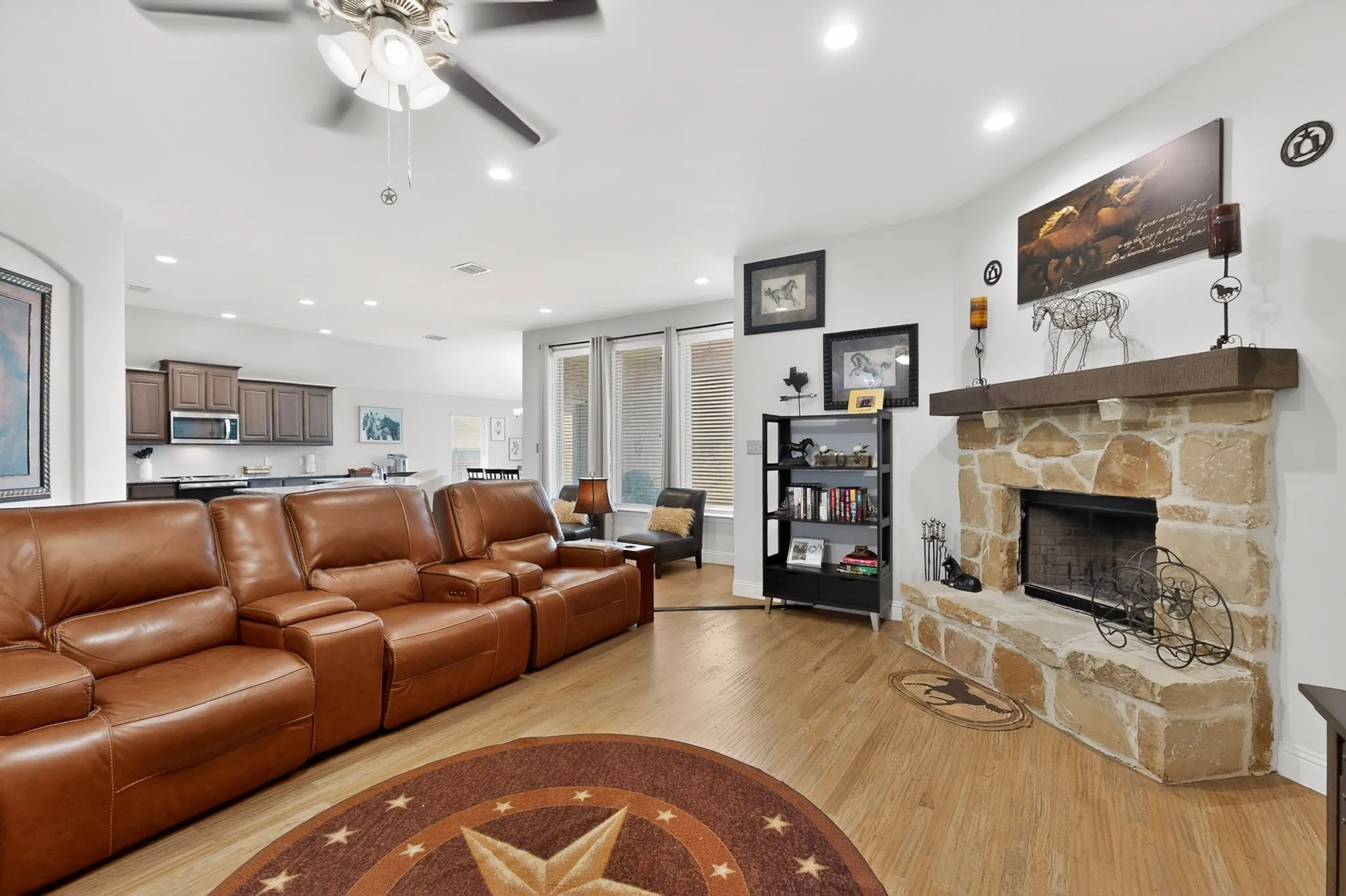 Single Family Residence For Sale in Johnson County , 1522 Grassy Meadows Drive, Burleson, Texas 76058, 3 Bedroom, 2 Bathroom, 2 Garage spaces, 2,347 Sqft, built in 2018, mls#21252445, Real Estate Agent in Burleson, Homes For Sale in Johnson county, Homes For Sale in Burleson, Realtor in Burleson Texas, Real Estate Brokerage Independent Realty Texas, Luminita Cordes Realtor