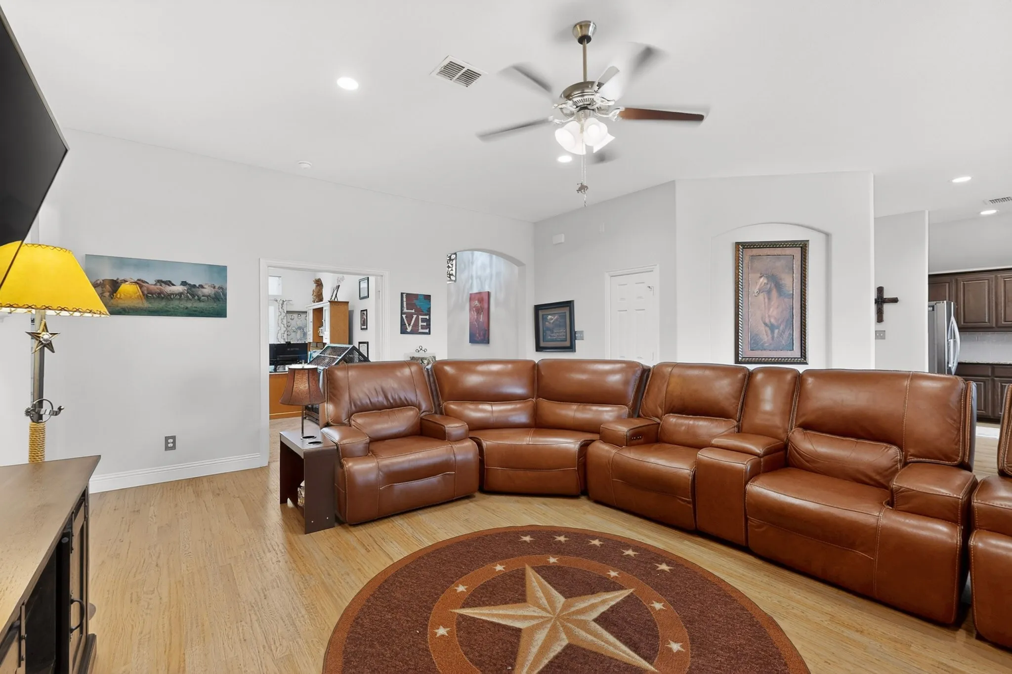 Single Family Residence For Sale in Johnson County , 1522 Grassy Meadows Drive, Burleson, Texas 76058, 3 Bedroom, 2 Bathroom, 2 Garage spaces, 2,347 Sqft, built in 2018, mls#21252445, Real Estate Agent in Burleson, Homes For Sale in Johnson county, Homes For Sale in Burleson, Realtor in Burleson Texas, Real Estate Brokerage Independent Realty Texas, Luminita Cordes Realtor