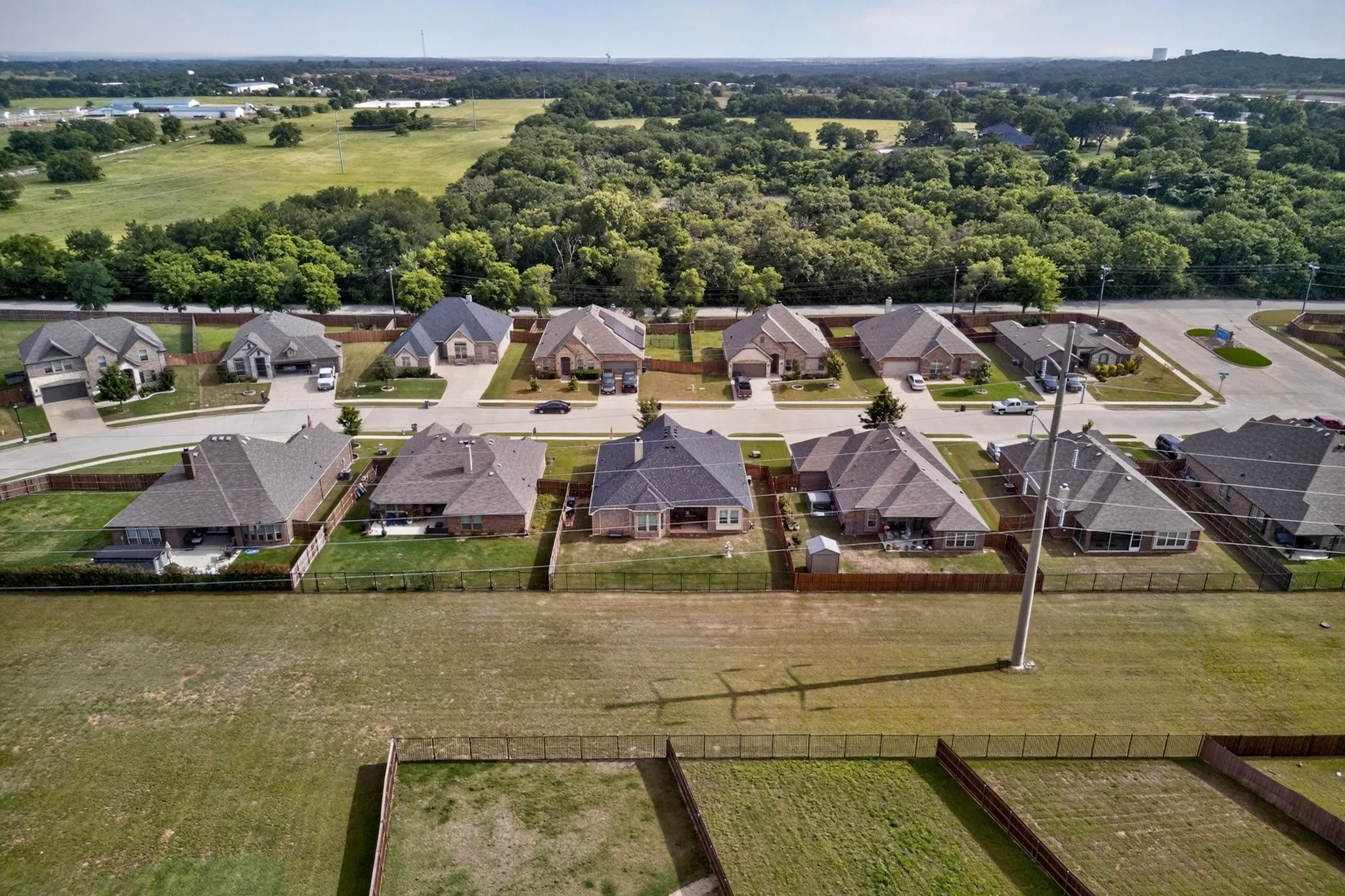 Single Family Residence For Sale in Johnson County , 1522 Grassy Meadows Drive, Burleson, Texas 76058, 3 Bedroom, 2 Bathroom, 2 Garage spaces, 2,347 Sqft, built in 2018, mls#21252445, Real Estate Agent in Burleson, Homes For Sale in Johnson county, Homes For Sale in Burleson, Realtor in Burleson Texas, Real Estate Brokerage Independent Realty Texas, Luminita Cordes Realtor