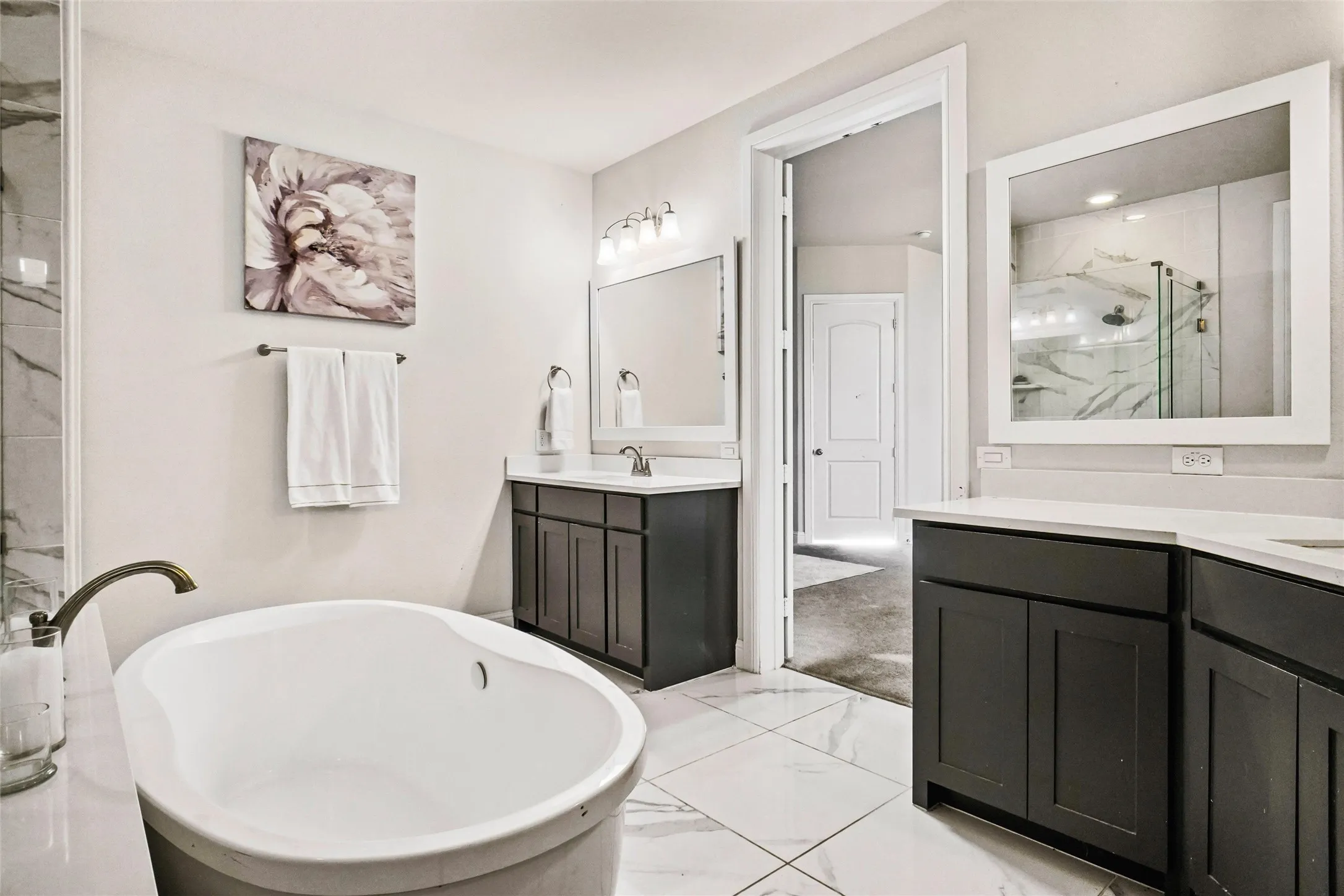 Single Family Residence For Sale in Denton County , 1237 Stagecoach Trail, Justin, Texas 76247, 5 Bedrooms, 4 Bathrooms, 2 Garage spaces, 4,400 Sqft, built in 2022, Preowned, Price $596,900, mls#21253571, Real Estate Agent in Justin, Homes For Sale in Denton county, Homes For Sale in Justin, Realtor in Justin Texas, Real Estate Brokerage Independent Realty Texas, Luminita Cordes Realtor