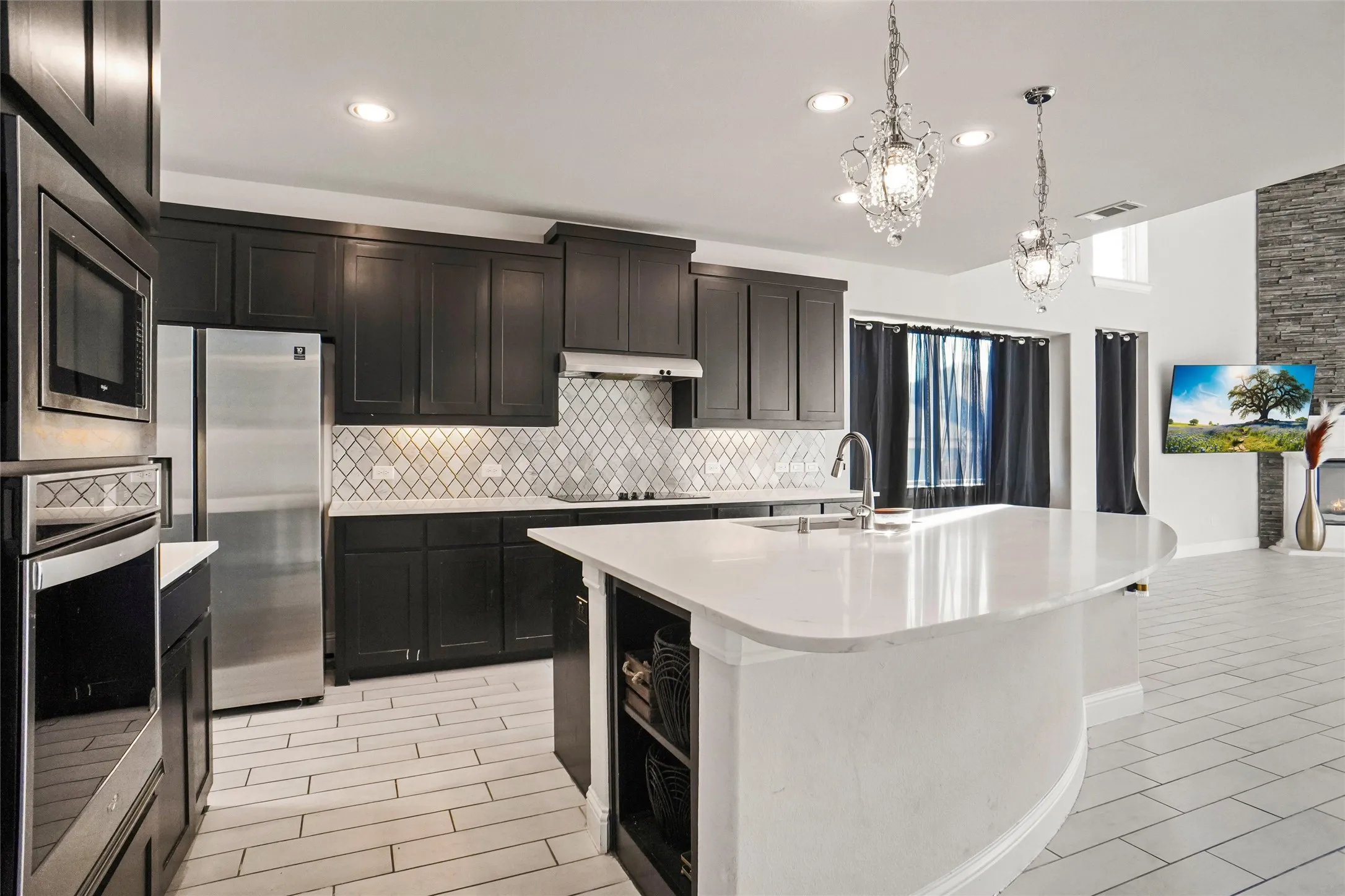 Single Family Residence For Sale in Denton County , 1237 Stagecoach Trail, Justin, Texas 76247, 5 Bedrooms, 4 Bathrooms, 2 Garage spaces, 4,400 Sqft, built in 2022, Preowned, Price $596,900, mls#21253571, Real Estate Agent in Justin, Homes For Sale in Denton county, Homes For Sale in Justin, Realtor in Justin Texas, Real Estate Brokerage Independent Realty Texas, Luminita Cordes Realtor