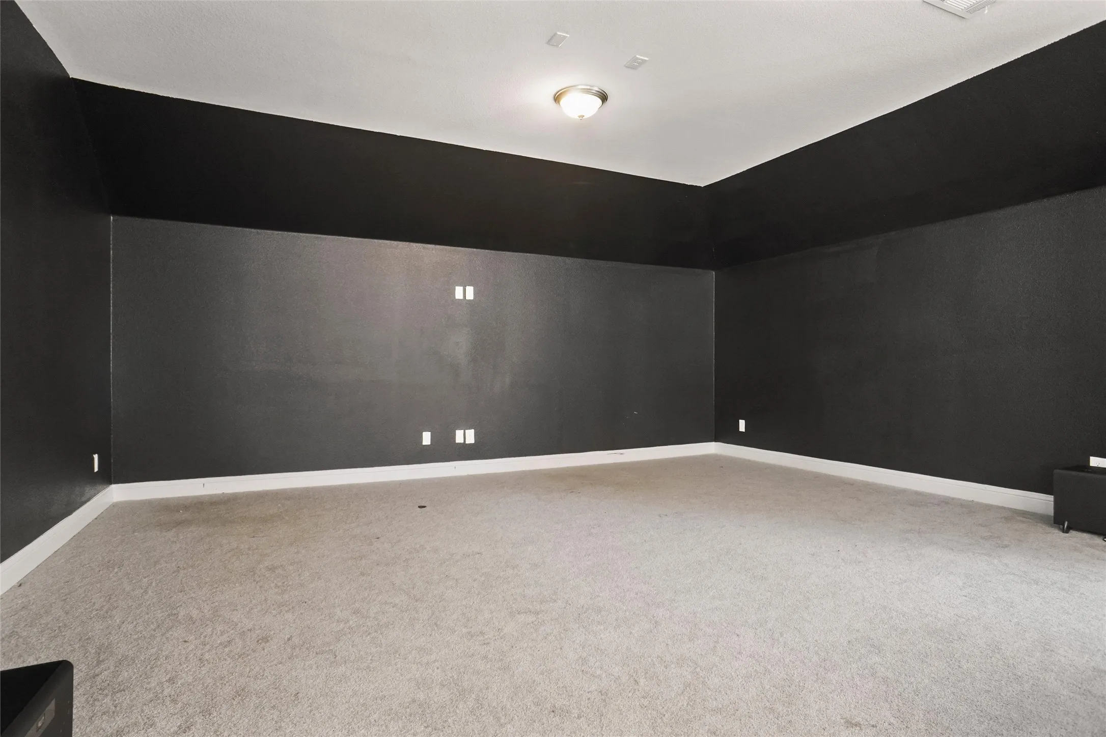 Single Family Residence For Sale in Denton County , 1237 Stagecoach Trail, Justin, Texas 76247, 5 Bedrooms, 4 Bathrooms, 2 Garage spaces, 4,400 Sqft, built in 2022, Preowned, Price $596,900, mls#21253571, Real Estate Agent in Justin, Homes For Sale in Denton county, Homes For Sale in Justin, Realtor in Justin Texas, Real Estate Brokerage Independent Realty Texas, Luminita Cordes Realtor