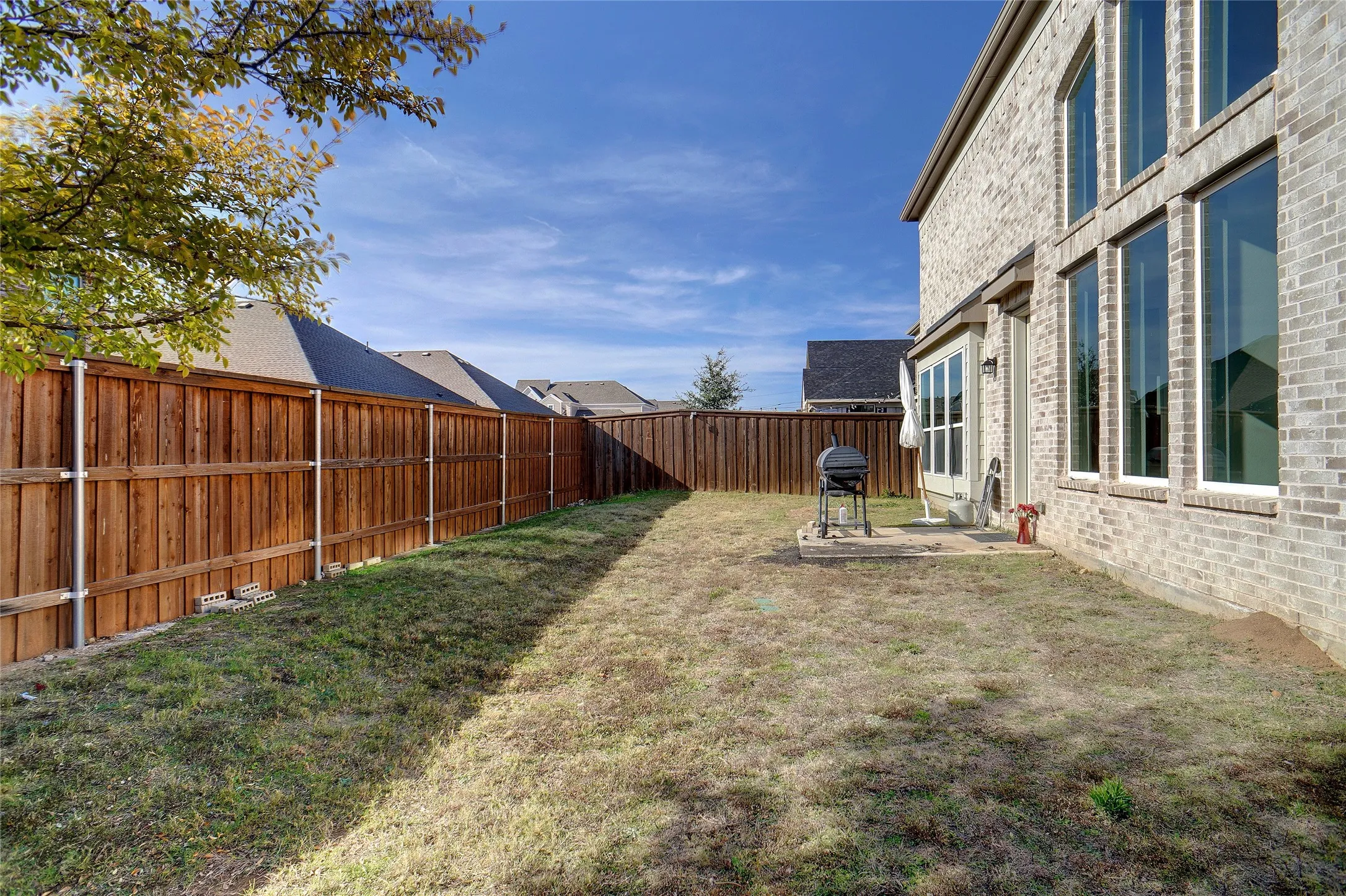 Single Family Residence For Sale in Denton County , 1237 Stagecoach Trail, Justin, Texas 76247, 5 Bedrooms, 4 Bathrooms, 2 Garage spaces, 4,400 Sqft, built in 2022, Preowned, Price $596,900, mls#21253571, Real Estate Agent in Justin, Homes For Sale in Denton county, Homes For Sale in Justin, Realtor in Justin Texas, Real Estate Brokerage Independent Realty Texas, Luminita Cordes Realtor