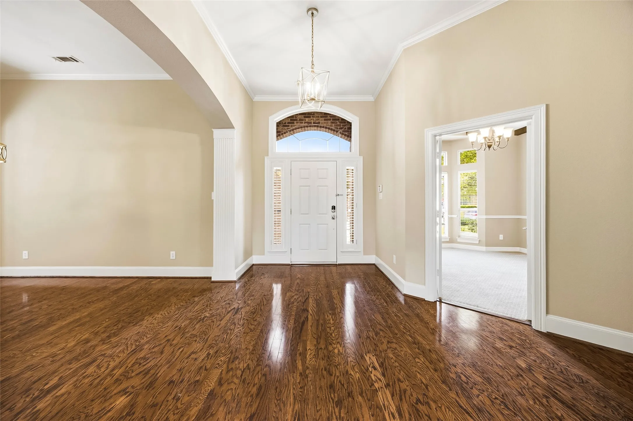 Single Family Residence For Sale in Rockwall County , 15 Center Court, Heath, Texas 75032, 4 Bedroom, 2 Bathroom, 2 Garage spaces, 2,981 Sqft, built in 2001, Preowned, mls#21253737, Real Estate Agent in Heath, Homes For Sale in Rockwall county, Homes For Sale in Heath, Realtor in Heath Texas, Real Estate Brokerage Independent Realty Texas, Luminita Cordes Realtor