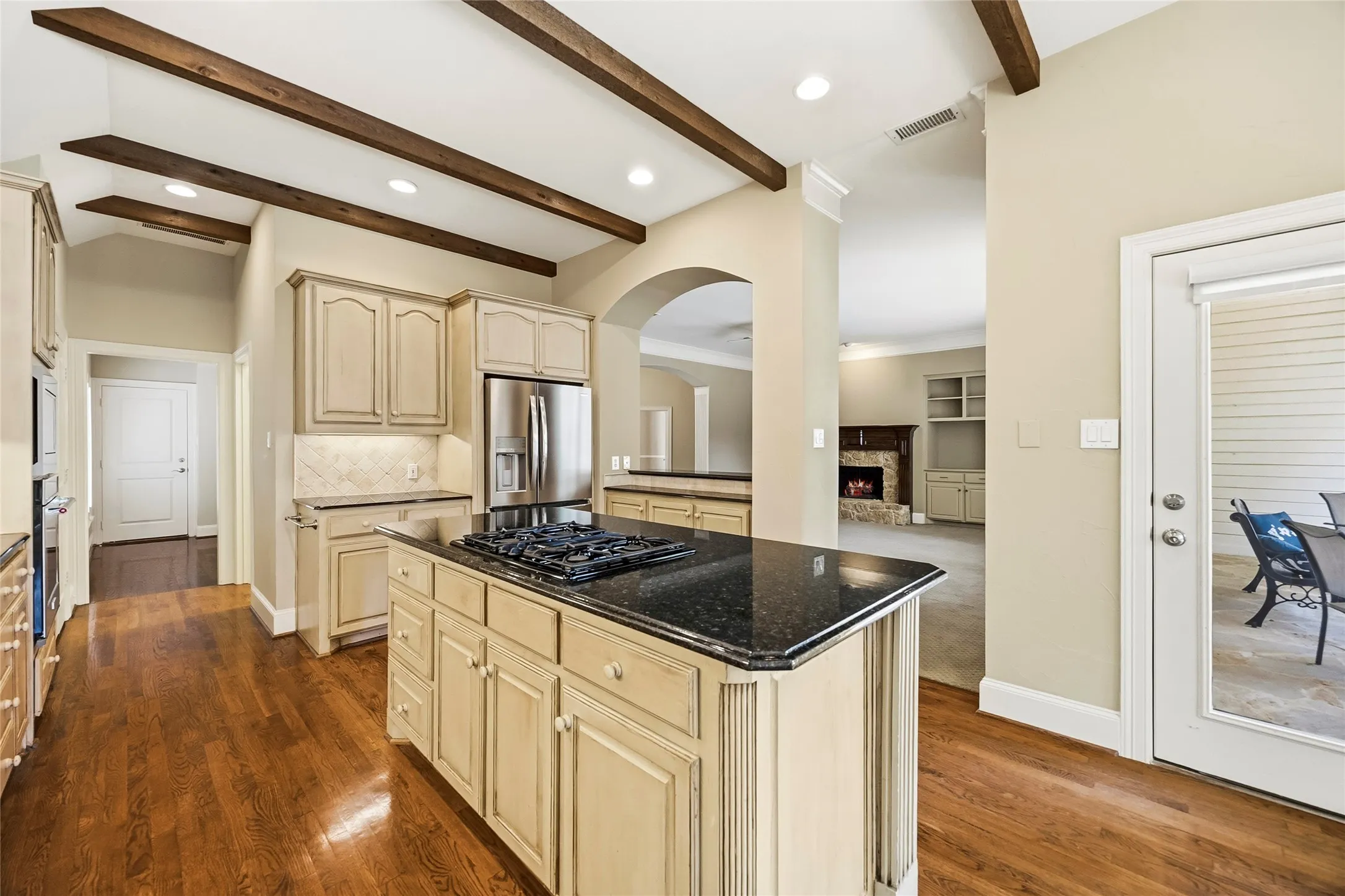 Single Family Residence For Sale in Rockwall County , 15 Center Court, Heath, Texas 75032, 4 Bedroom, 2 Bathroom, 2 Garage spaces, 2,981 Sqft, built in 2001, Preowned, mls#21253737, Real Estate Agent in Heath, Homes For Sale in Rockwall county, Homes For Sale in Heath, Realtor in Heath Texas, Real Estate Brokerage Independent Realty Texas, Luminita Cordes Realtor