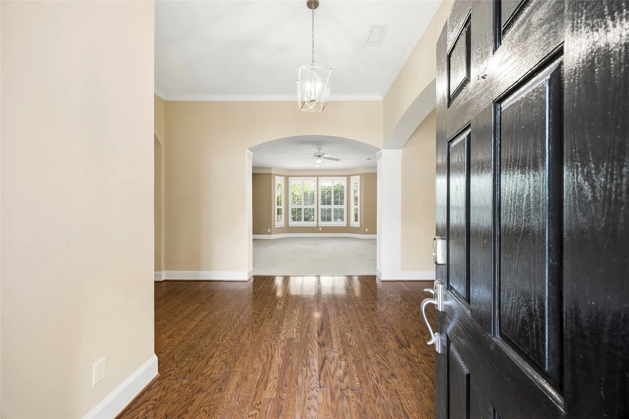 Single Family Residence For Sale in Rockwall County , 15 Center Court, Heath, Texas 75032, 4 Bedroom, 2 Bathroom, 2 Garage spaces, 2,981 Sqft, built in 2001, Preowned, mls#21253737, Real Estate Agent in Heath, Homes For Sale in Rockwall county, Homes For Sale in Heath, Realtor in Heath Texas, Real Estate Brokerage Independent Realty Texas, Luminita Cordes Realtor