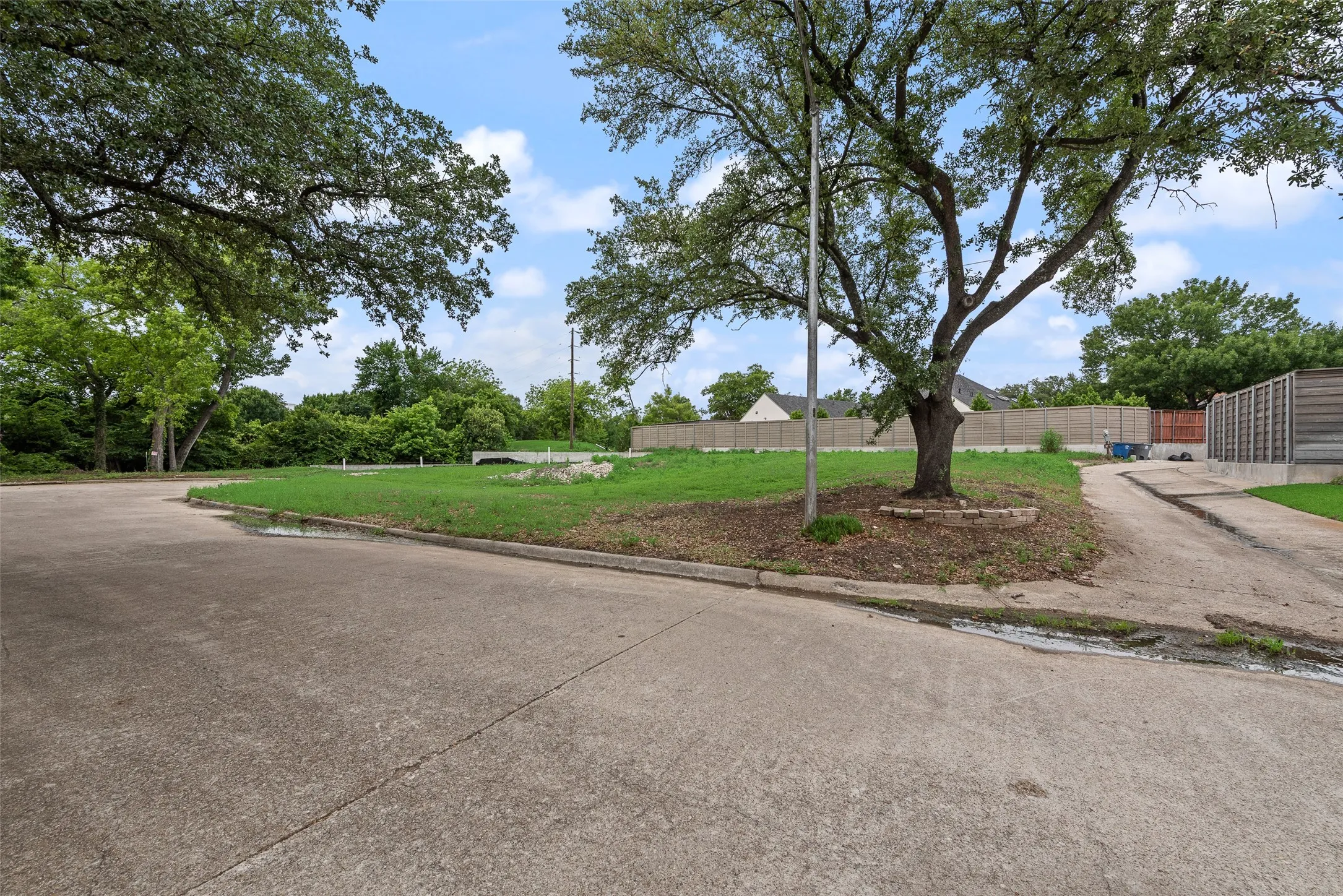 Improved Land For Sale in Dallas County , 5809 Bent Oak Court, Dallas, Texas 75248, 0, 0, Garage spaces, 0 Sqft, built in 0, Price $1,450,000, mls#21253789, Real Estate Agent in Dallas, Homes For Sale in Dallas county, Homes For Sale in Dallas, Realtor in Dallas Texas, Real Estate Brokerage Independent Realty Texas, Luminita Cordes Realtor