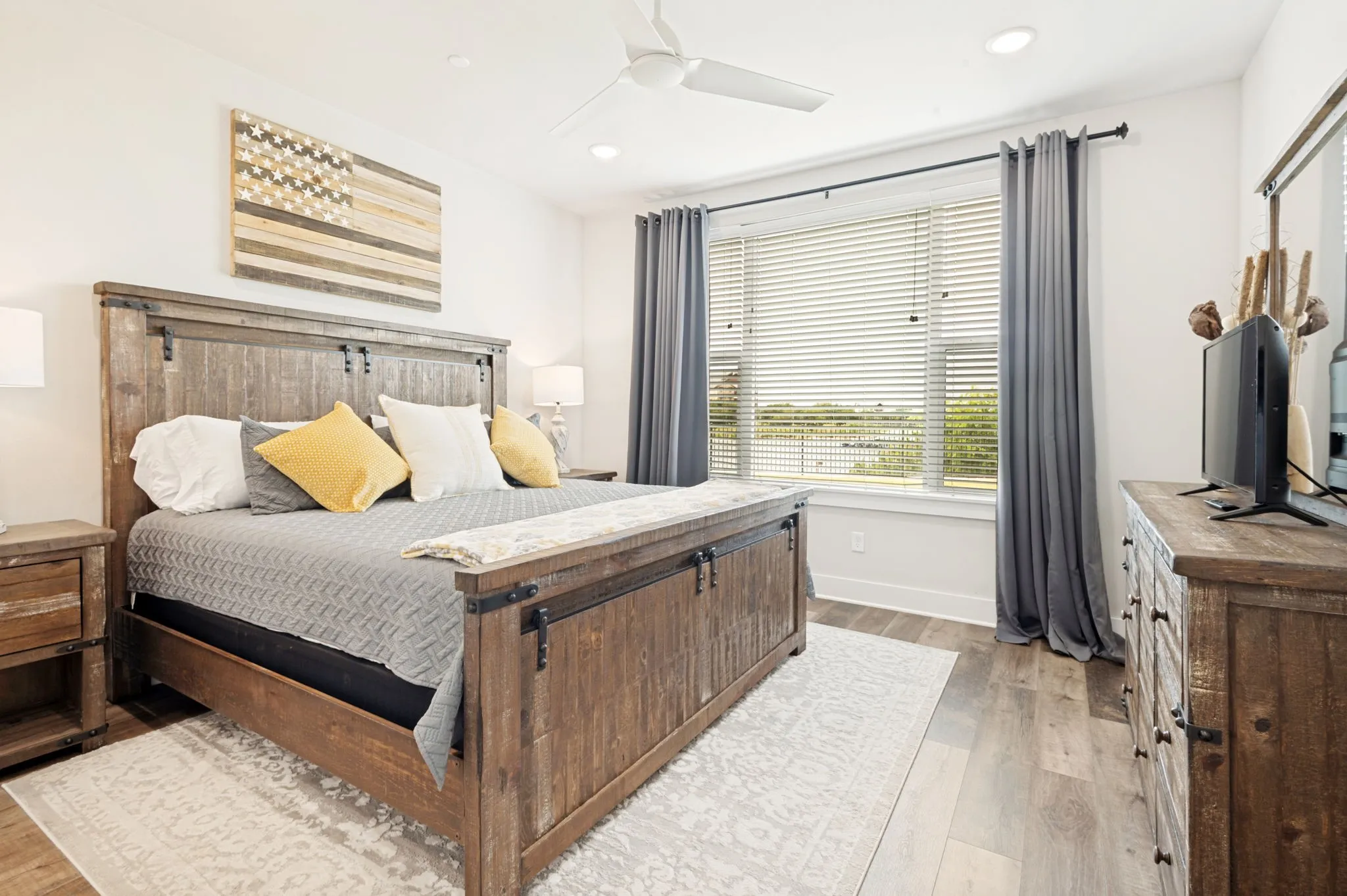 Condominium For Sale in Palo Pinto County , 3412 Scenic Point Road 102, Graford, Texas 76449, 2 Bedroom, 2 Bathroom, Garage spaces, 1,193 Sqft, built in 2019, mls#21253277, Real Estate Agent in Graford, Homes For Sale in Palo Pinto county, Homes For Sale in Graford, Realtor in Graford Texas, Real Estate Brokerage Independent Realty Texas, Luminita Cordes Realtor