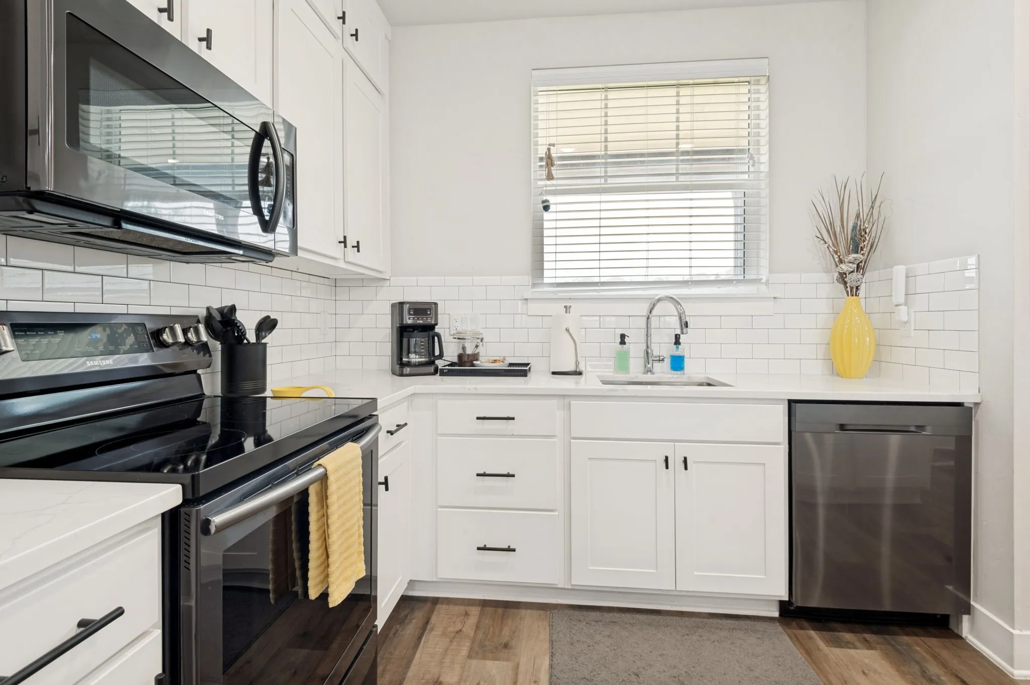 Condominium For Sale in Palo Pinto County , 3412 Scenic Point Road 102, Graford, Texas 76449, 2 Bedroom, 2 Bathroom, Garage spaces, 1,193 Sqft, built in 2019, mls#21253277, Real Estate Agent in Graford, Homes For Sale in Palo Pinto county, Homes For Sale in Graford, Realtor in Graford Texas, Real Estate Brokerage Independent Realty Texas, Luminita Cordes Realtor