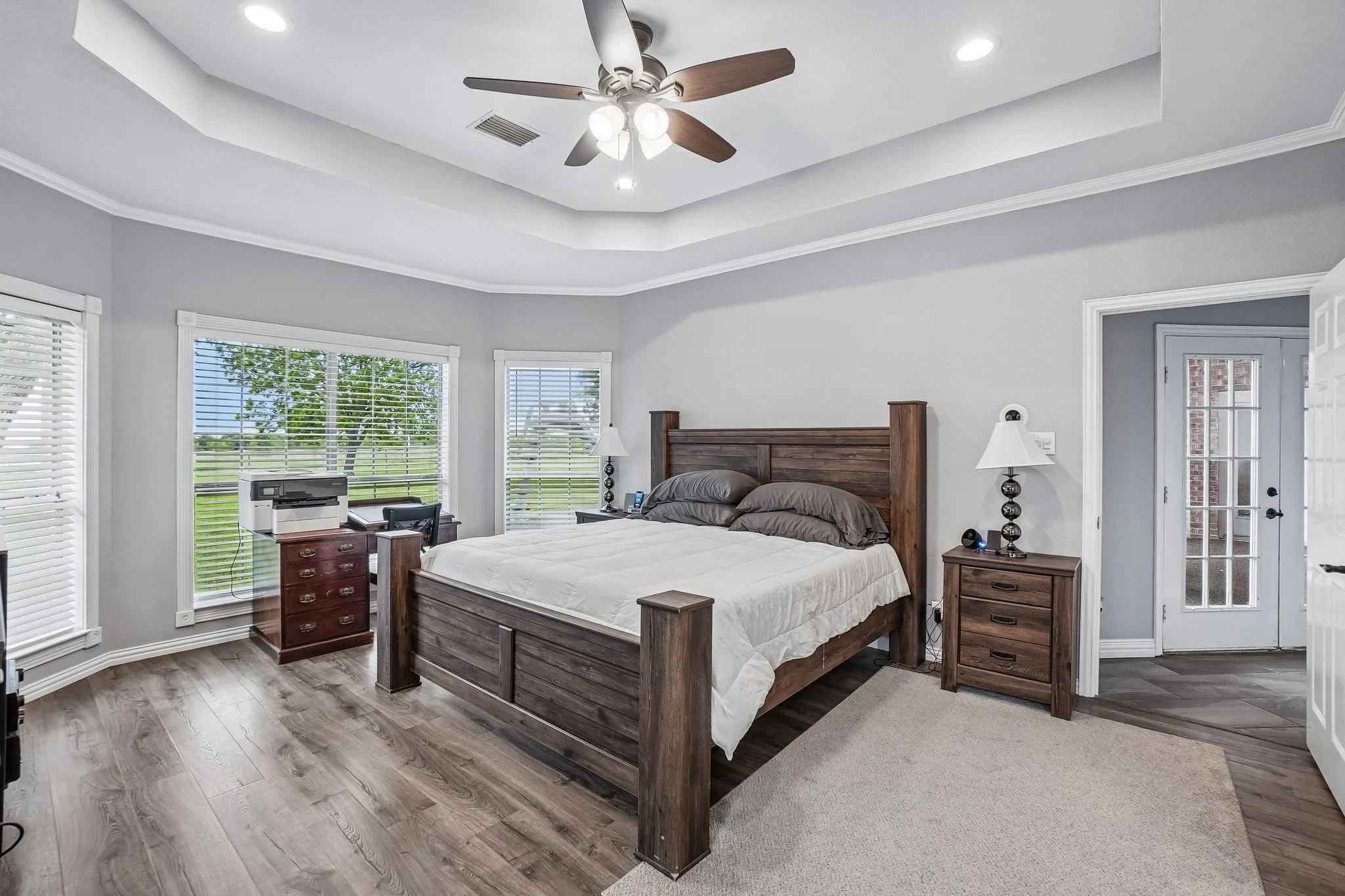 Single Family Residence For Sale in Ellis County , 1252 Orchard Lane, Ennis, Texas 75119, 5 Bedroom, 4 Bathroom, 3 Garage spaces, 3,226 Sqft, built in 2000, mls#21252993, Real Estate Agent in Ennis, Homes For Sale in Ellis county, Homes For Sale in Ennis, Realtor in Ennis Texas, Real Estate Brokerage Independent Realty Texas, Luminita Cordes Realtor