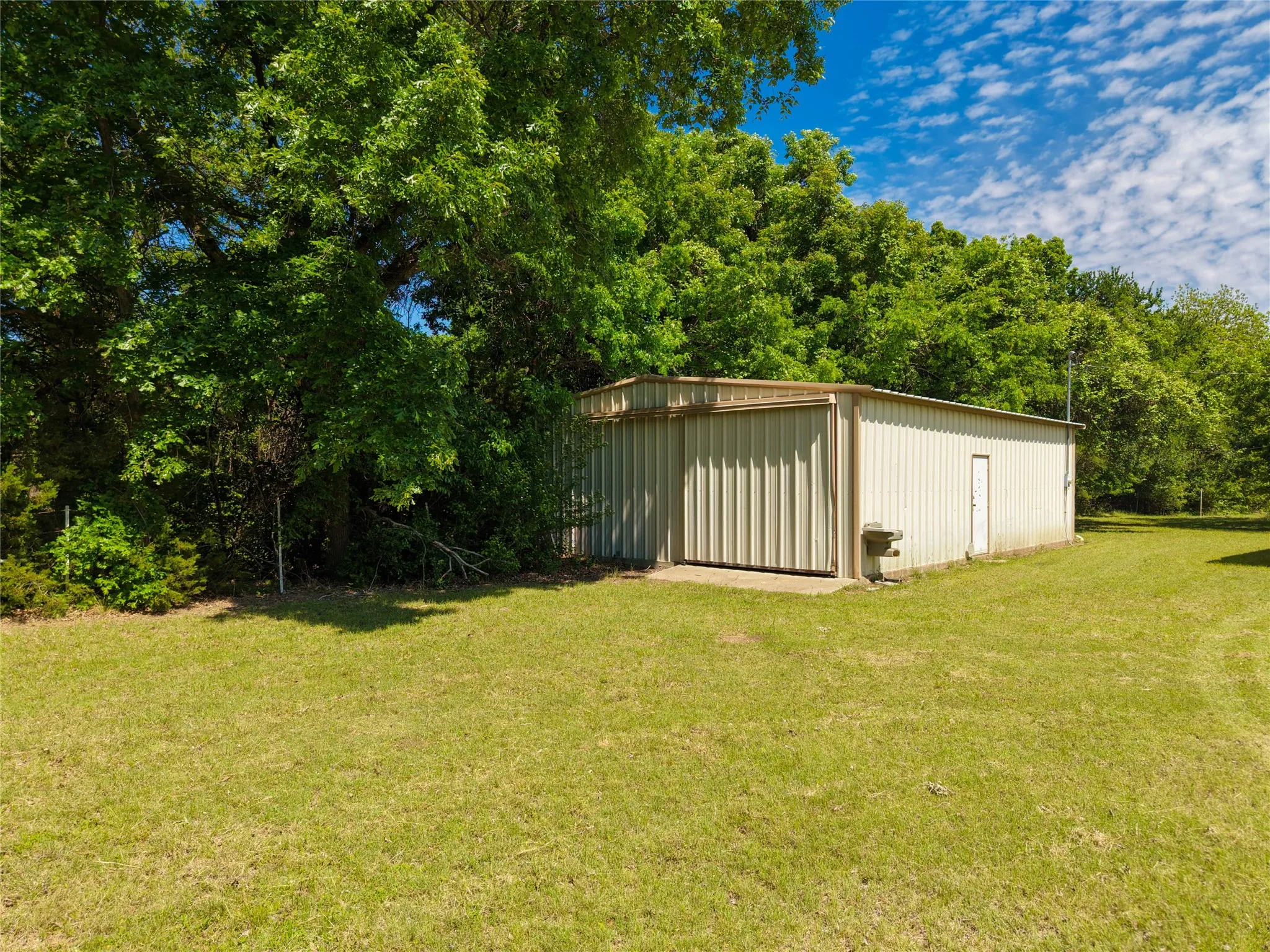 Unimproved Land For Sale in Hood County , 8112 Lipan Highway, Lipan, Texas 76462, 0, 0, Garage spaces, 0 Sqft, built in 0, mls#21253349, Real Estate Agent in Lipan, Homes For Sale in Hood county, Homes For Sale in Lipan, Realtor in Lipan Texas, Real Estate Brokerage Independent Realty Texas, Luminita Cordes Realtor