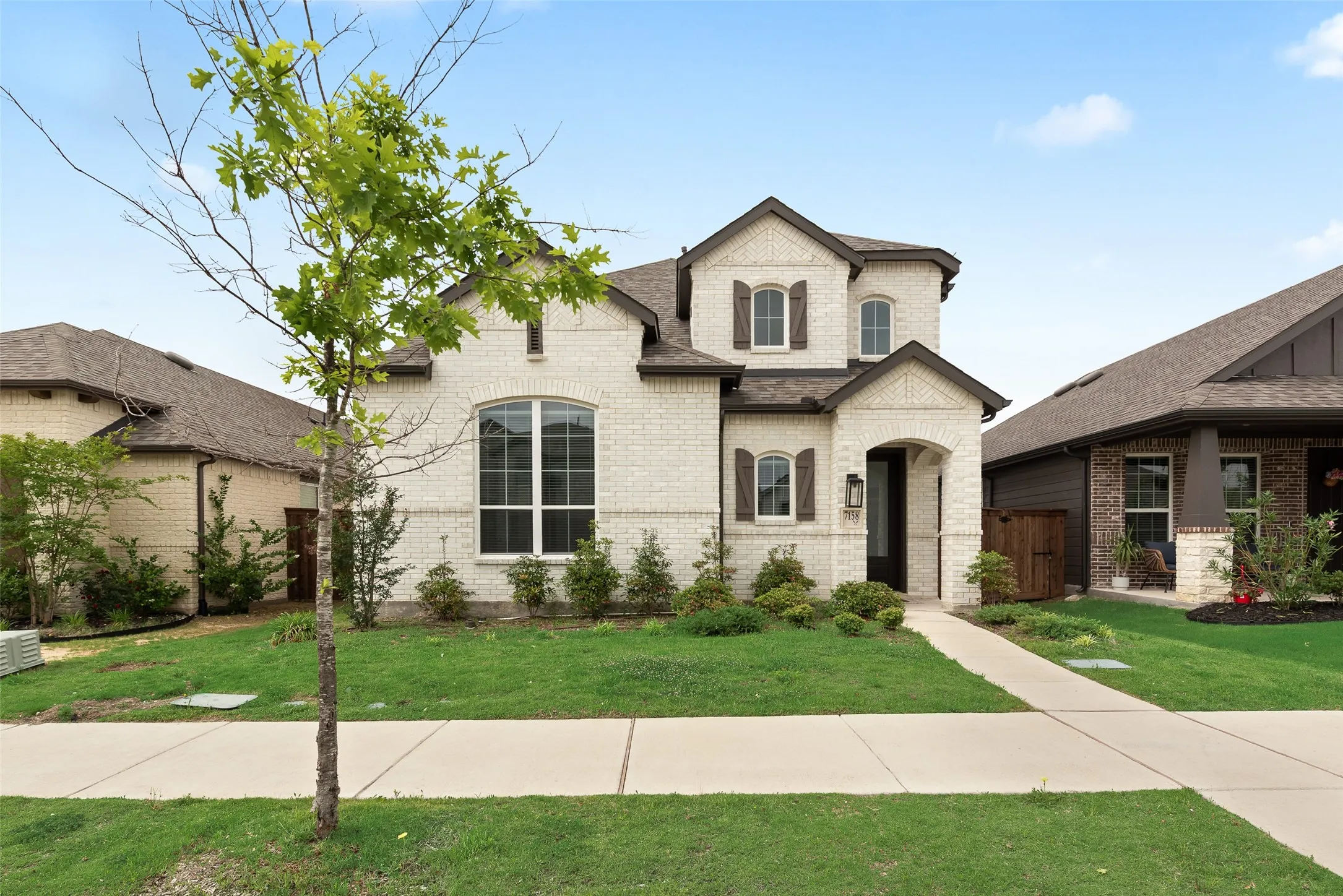 Single Family Residence For Sale in Rockwall County , 7158 Helena Hill, Royse City, Texas 75189, 4 Bedroom, 3 Bathroom, 2 Garage spaces, 2,301 Sqft, built in 2023, Preowned, mls#21253302, Real Estate Agent in Royse City, Homes For Sale in Rockwall county, Homes For Sale in Royse City, Realtor in Royse City Texas, Real Estate Brokerage Independent Realty Texas, Luminita Cordes Realtor