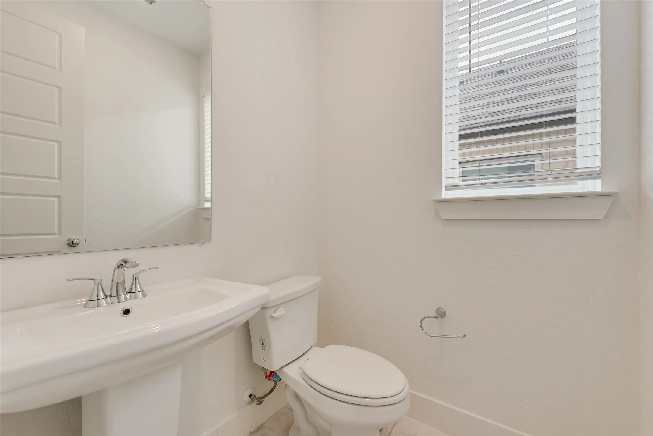 Single Family Residence For Sale in Rockwall County , 7158 Helena Hill, Royse City, Texas 75189, 4 Bedroom, 3 Bathroom, 2 Garage spaces, 2,301 Sqft, built in 2023, Preowned, mls#21253302, Real Estate Agent in Royse City, Homes For Sale in Rockwall county, Homes For Sale in Royse City, Realtor in Royse City Texas, Real Estate Brokerage Independent Realty Texas, Luminita Cordes Realtor
