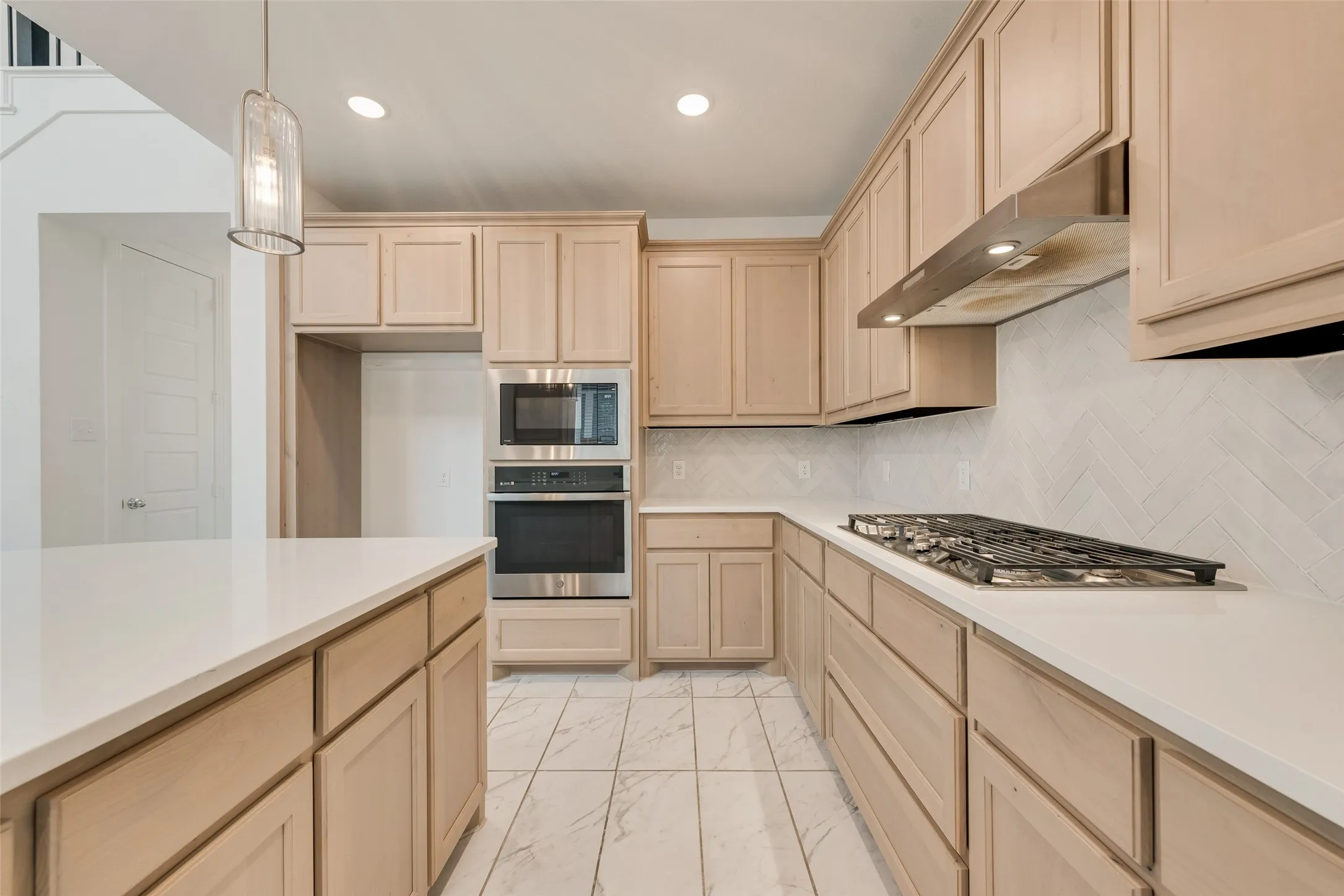 Single Family Residence For Sale in Rockwall County , 7158 Helena Hill, Royse City, Texas 75189, 4 Bedroom, 3 Bathroom, 2 Garage spaces, 2,301 Sqft, built in 2023, Preowned, mls#21253302, Real Estate Agent in Royse City, Homes For Sale in Rockwall county, Homes For Sale in Royse City, Realtor in Royse City Texas, Real Estate Brokerage Independent Realty Texas, Luminita Cordes Realtor