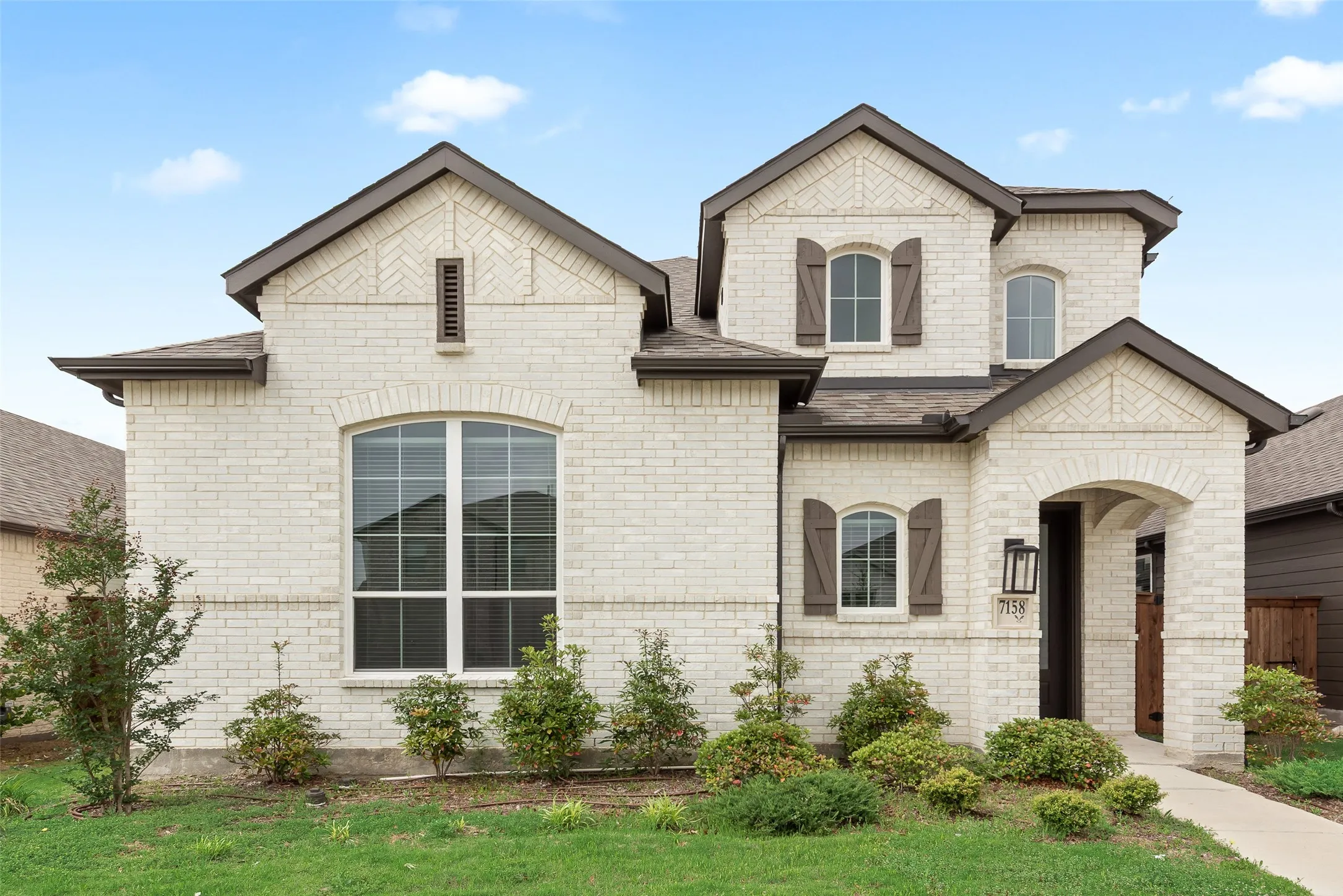 Single Family Residence For Sale in Rockwall County , 7158 Helena Hill, Royse City, Texas 75189, 4 Bedroom, 3 Bathroom, 2 Garage spaces, 2,301 Sqft, built in 2023, Preowned, mls#21253302, Real Estate Agent in Royse City, Homes For Sale in Rockwall county, Homes For Sale in Royse City, Realtor in Royse City Texas, Real Estate Brokerage Independent Realty Texas, Luminita Cordes Realtor