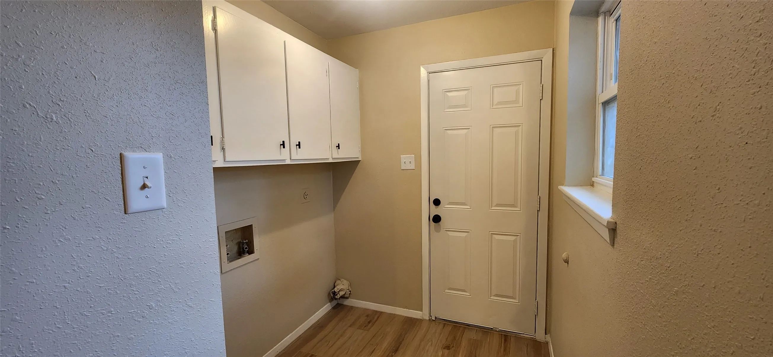 Single Family Residence For Sale in Hunt County , 2821 Windy Drive, Commerce, Texas 75428, 3 Bedroom, 2 Bathroom, 2 Garage spaces, 1,763 Sqft, built in 1974, mls#21253862, Real Estate Agent in Commerce, Homes For Sale in Hunt county, Homes For Sale in Commerce, Realtor in Commerce Texas, Real Estate Brokerage Independent Realty Texas, Luminita Cordes Realtor