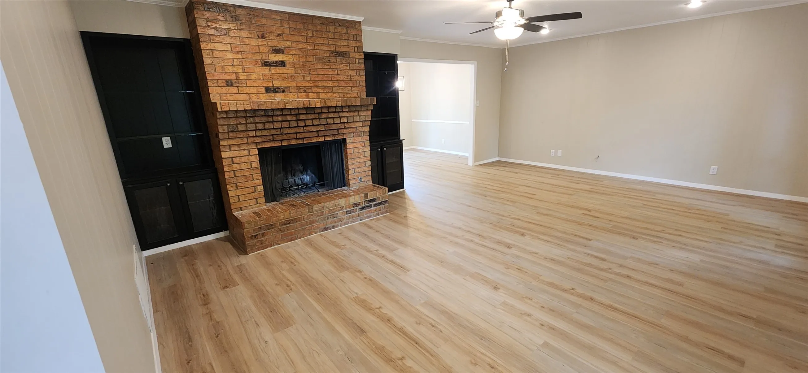 Single Family Residence For Sale in Hunt County , 2821 Windy Drive, Commerce, Texas 75428, 3 Bedroom, 2 Bathroom, 2 Garage spaces, 1,763 Sqft, built in 1974, mls#21253862, Real Estate Agent in Commerce, Homes For Sale in Hunt county, Homes For Sale in Commerce, Realtor in Commerce Texas, Real Estate Brokerage Independent Realty Texas, Luminita Cordes Realtor