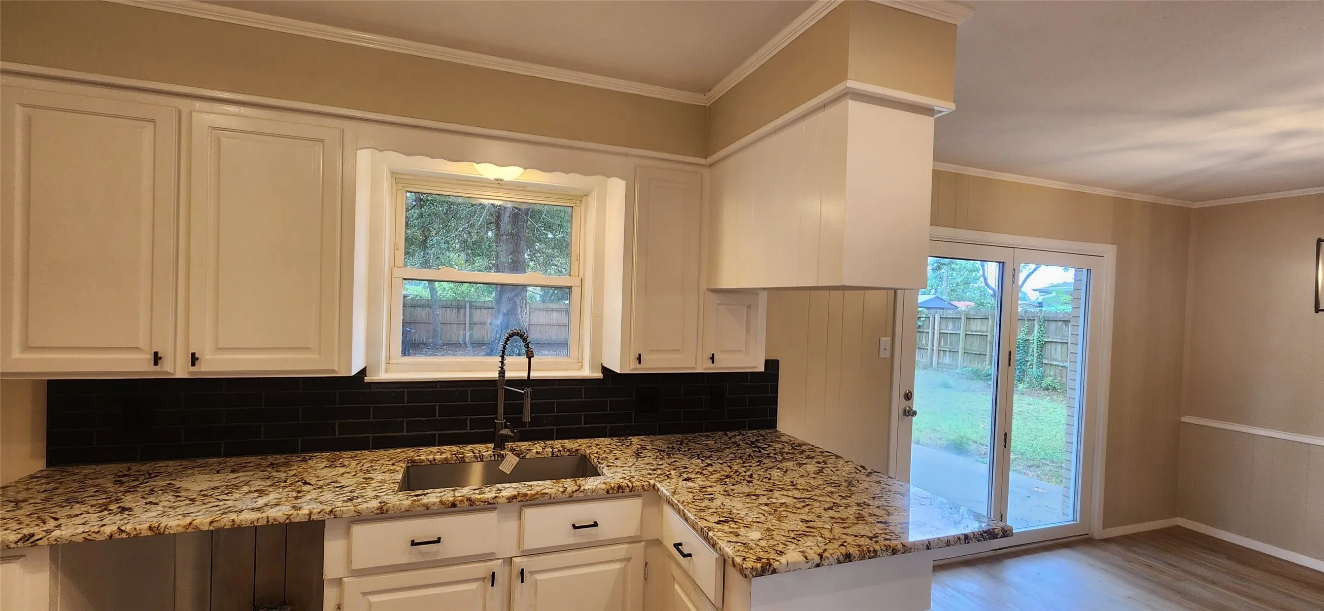Single Family Residence For Sale in Hunt County , 2821 Windy Drive, Commerce, Texas 75428, 3 Bedroom, 2 Bathroom, 2 Garage spaces, 1,763 Sqft, built in 1974, mls#21253862, Real Estate Agent in Commerce, Homes For Sale in Hunt county, Homes For Sale in Commerce, Realtor in Commerce Texas, Real Estate Brokerage Independent Realty Texas, Luminita Cordes Realtor