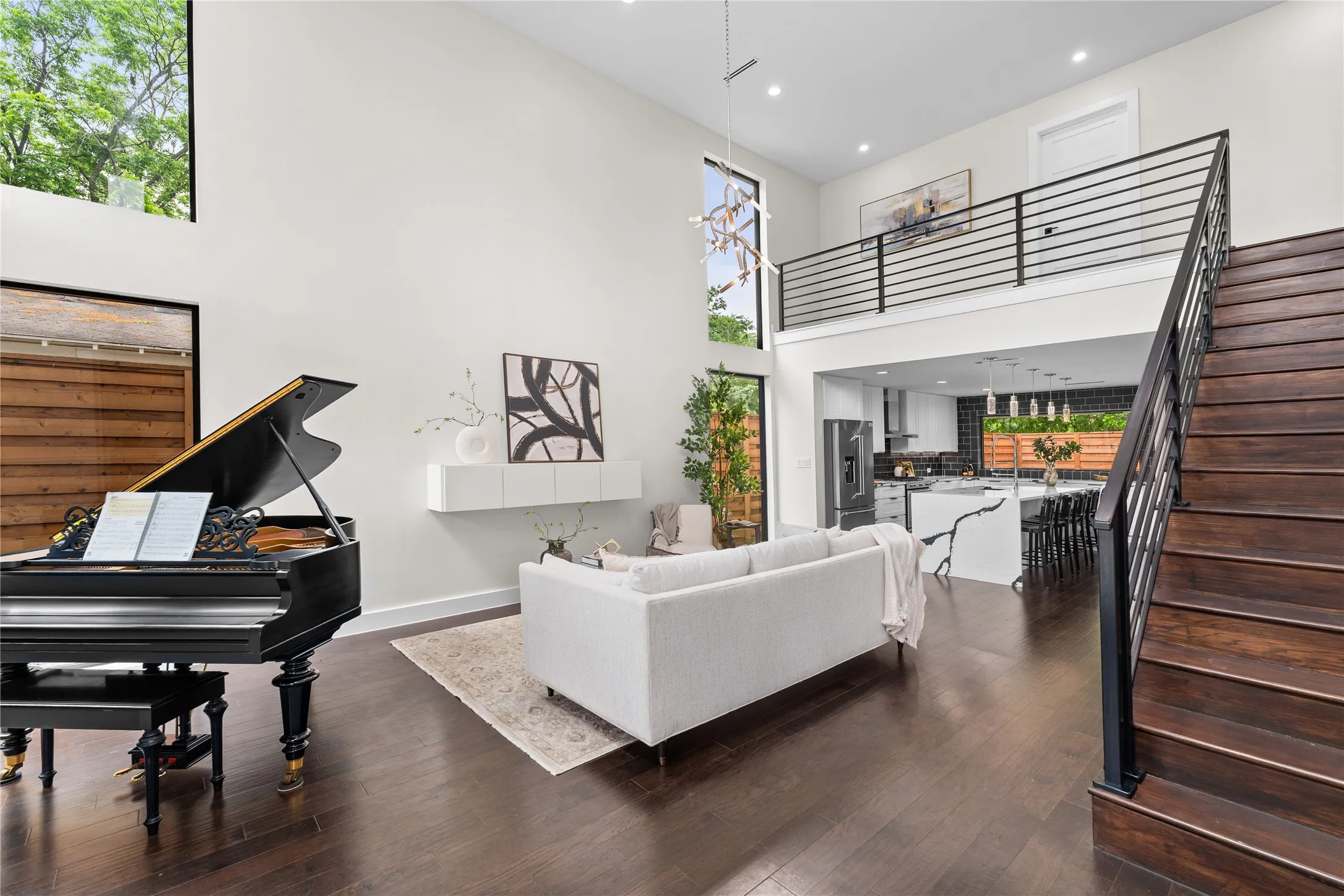 Single Family Residence For Sale in Dallas County , 3321 Coronet Boulevard, Dallas, Texas 75212, 5 Bedroom, 6 Bathroom, 2 Garage spaces, 3,675 Sqft, built in 2024, New Construction - Complete, mls#21251131, Real Estate Agent in Dallas, Homes For Sale in Dallas county, Homes For Sale in Dallas, Realtor in Dallas Texas, Real Estate Brokerage Independent Realty Texas, Luminita Cordes Realtor
