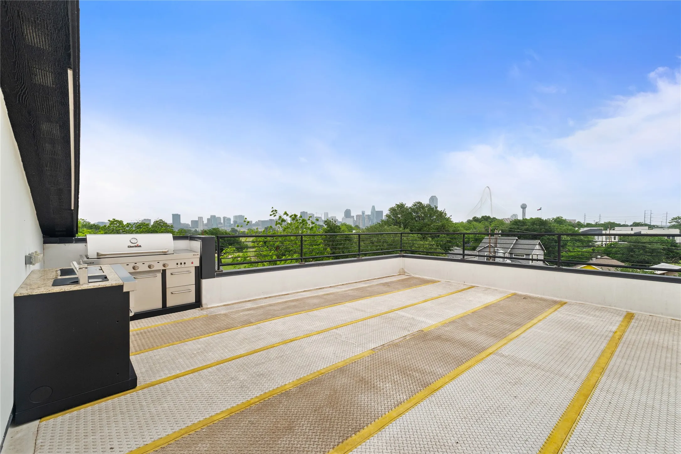 Single Family Residence For Sale in Dallas County , 3321 Coronet Boulevard, Dallas, Texas 75212, 5 Bedroom, 6 Bathroom, 2 Garage spaces, 3,675 Sqft, built in 2024, New Construction - Complete, mls#21251131, Real Estate Agent in Dallas, Homes For Sale in Dallas county, Homes For Sale in Dallas, Realtor in Dallas Texas, Real Estate Brokerage Independent Realty Texas, Luminita Cordes Realtor