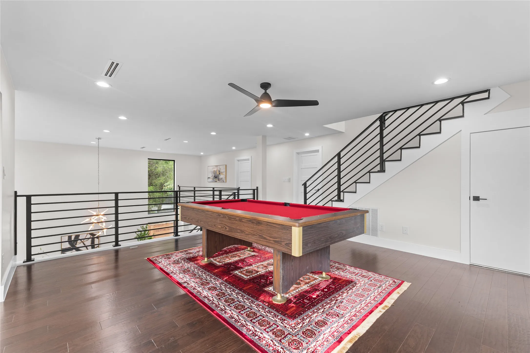 Single Family Residence For Sale in Dallas County , 3321 Coronet Boulevard, Dallas, Texas 75212, 5 Bedroom, 6 Bathroom, 2 Garage spaces, 3,675 Sqft, built in 2024, New Construction - Complete, mls#21251131, Real Estate Agent in Dallas, Homes For Sale in Dallas county, Homes For Sale in Dallas, Realtor in Dallas Texas, Real Estate Brokerage Independent Realty Texas, Luminita Cordes Realtor