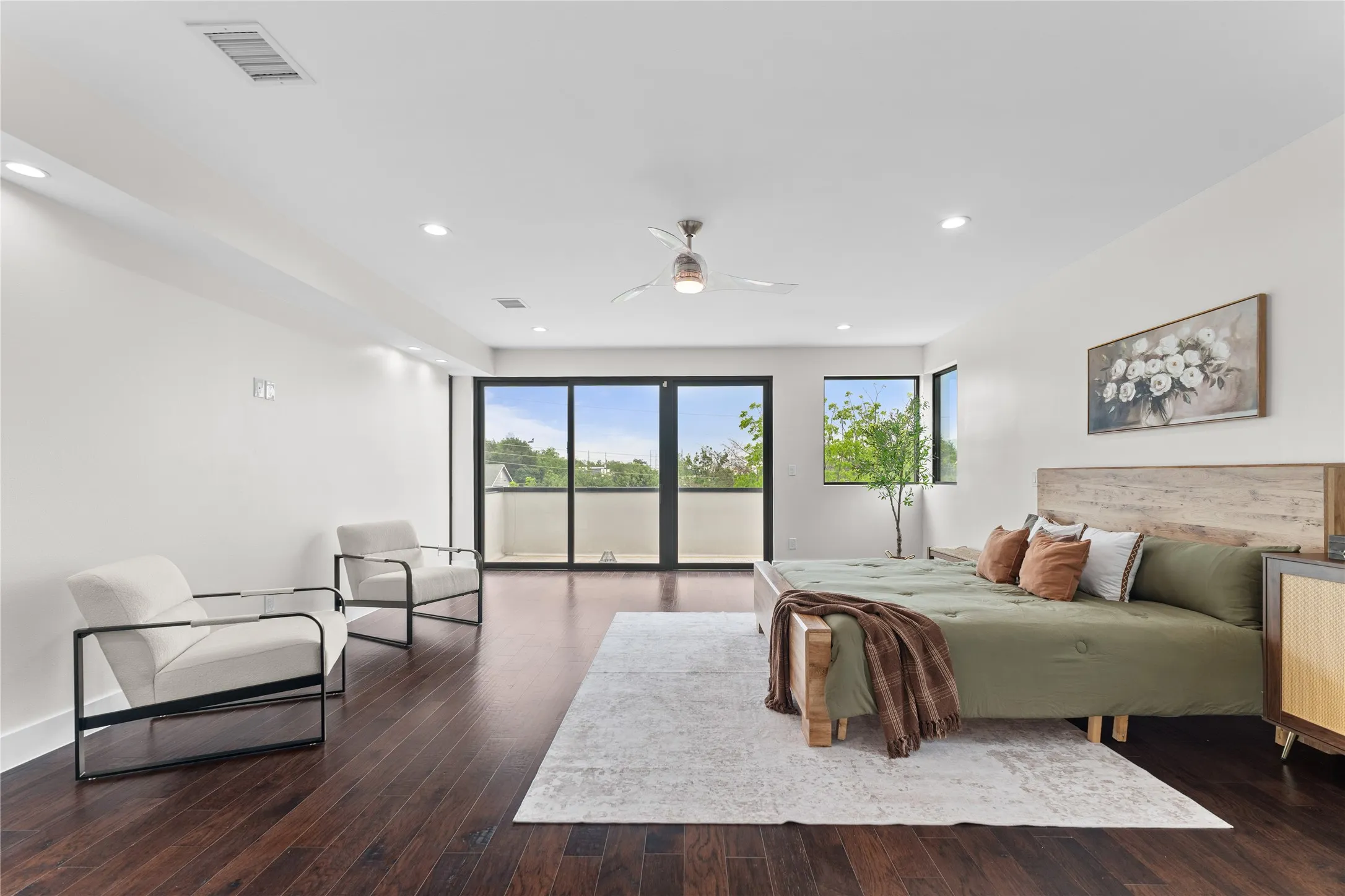 Single Family Residence For Sale in Dallas County , 3321 Coronet Boulevard, Dallas, Texas 75212, 5 Bedroom, 6 Bathroom, 2 Garage spaces, 3,675 Sqft, built in 2024, New Construction - Complete, mls#21251131, Real Estate Agent in Dallas, Homes For Sale in Dallas county, Homes For Sale in Dallas, Realtor in Dallas Texas, Real Estate Brokerage Independent Realty Texas, Luminita Cordes Realtor