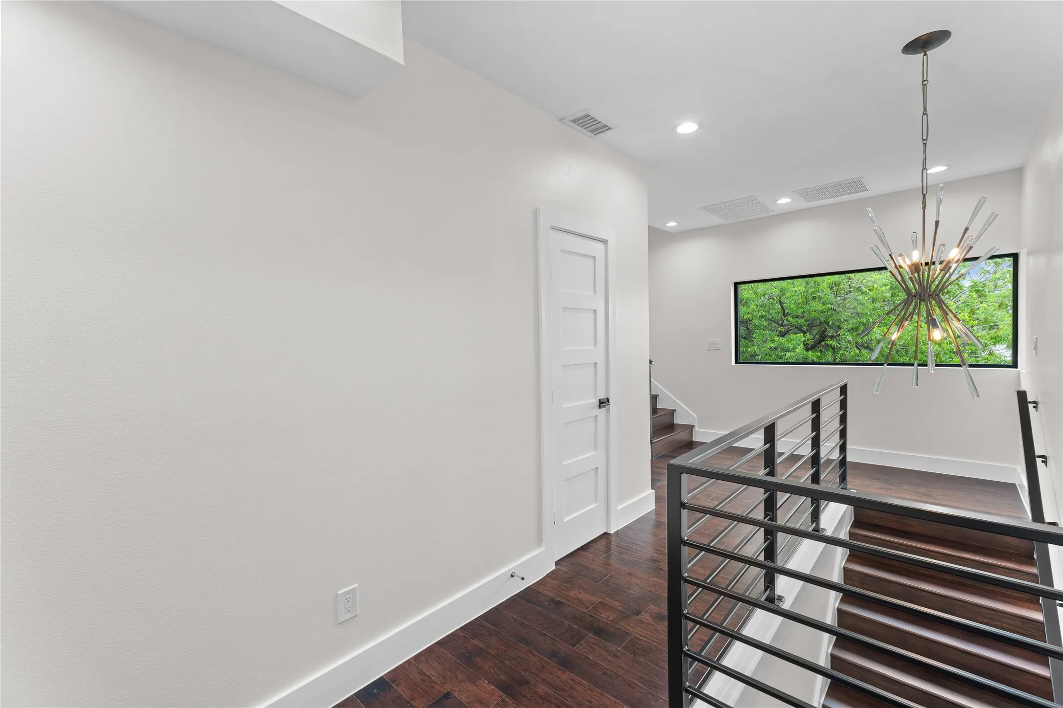 Single Family Residence For Sale in Dallas County , 3321 Coronet Boulevard, Dallas, Texas 75212, 5 Bedroom, 6 Bathroom, 2 Garage spaces, 3,675 Sqft, built in 2024, New Construction - Complete, mls#21251131, Real Estate Agent in Dallas, Homes For Sale in Dallas county, Homes For Sale in Dallas, Realtor in Dallas Texas, Real Estate Brokerage Independent Realty Texas, Luminita Cordes Realtor