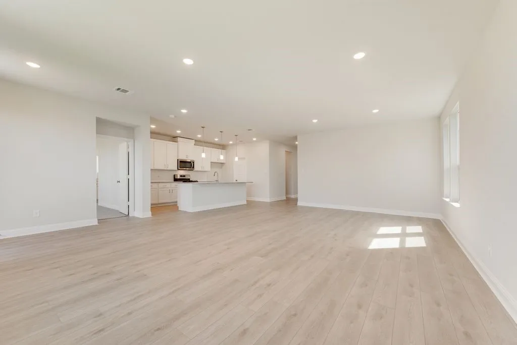 Single Family Residence For Sale in Kaufman County , 1218 Redcoat Drive, Forney, Texas 75126, 3 Bedroom, 2 Bathroom, 2 Garage spaces, 2,032 Sqft, built in 2026, New Construction - Complete, mls#21253884, Real Estate Agent in Forney, Homes For Sale in Kaufman county, Homes For Sale in Forney, Realtor in Forney Texas, Real Estate Brokerage Independent Realty Texas, Luminita Cordes Realtor