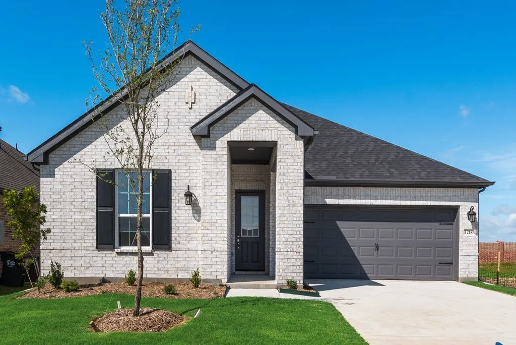 Single Family Residence For Sale in Kaufman County , 1218 Redcoat Drive, Forney, Texas 75126, 3 Bedroom, 2 Bathroom, 2 Garage spaces, 2,032 Sqft, built in 2026, New Construction - Complete, mls#21253884, Real Estate Agent in Forney, Homes For Sale in Kaufman county, Homes For Sale in Forney, Realtor in Forney Texas, Real Estate Brokerage Independent Realty Texas, Luminita Cordes Realtor