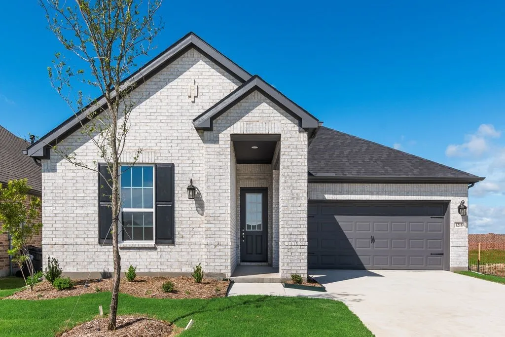 Single Family Residence For Sale in Kaufman County , 1218 Redcoat Drive, Forney, Texas 75126, 3 Bedroom, 2 Bathroom, 2 Garage spaces, 2,032 Sqft, built in 2026, New Construction - Complete, mls#21253884, Real Estate Agent in Forney, Homes For Sale in Kaufman county, Homes For Sale in Forney, Realtor in Forney Texas, Real Estate Brokerage Independent Realty Texas, Luminita Cordes Realtor