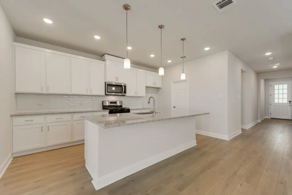 Single Family Residence For Sale in Kaufman County , 1218 Redcoat Drive, Forney, Texas 75126, 3 Bedroom, 2 Bathroom, 2 Garage spaces, 2,032 Sqft, built in 2026, New Construction - Complete, mls#21253884, Real Estate Agent in Forney, Homes For Sale in Kaufman county, Homes For Sale in Forney, Realtor in Forney Texas, Real Estate Brokerage Independent Realty Texas, Luminita Cordes Realtor