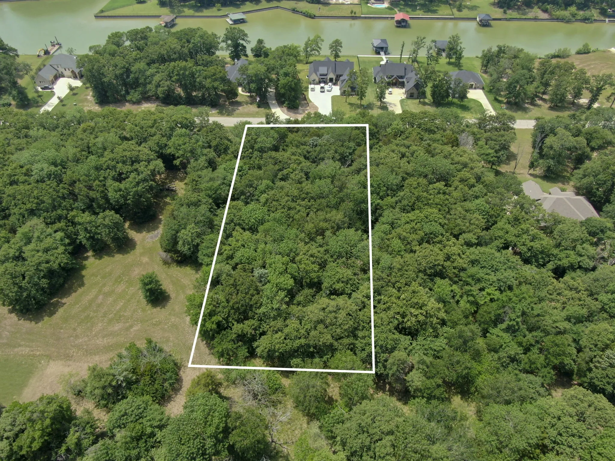Unimproved Land For Sale in Navarro County , Lot 109 Waters Edge Drive, Corsicana, Texas 75109, 0, 0, Garage spaces, 0 Sqft, built in 0, mls#21245556, Real Estate Agent in Corsicana, Homes For Sale in Navarro county, Homes For Sale in Corsicana, Realtor in Corsicana Texas, Real Estate Brokerage Independent Realty Texas, Luminita Cordes Realtor