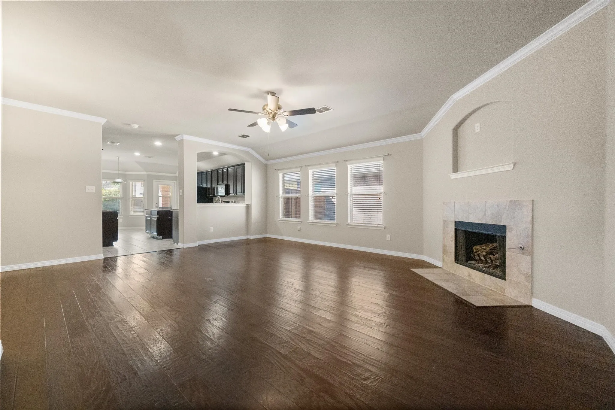 Single Family Residence For Sale in Denton County , 1001 Pigeon Hawk Drive, Little Elm, Texas 75068, 4 Bedroom, 2 Bathroom, 2 Garage spaces, 2,028 Sqft, built in 2012, mls#21249337, Real Estate Agent in Little Elm, Homes For Sale in Denton county, Homes For Sale in Little Elm, Realtor in Little Elm Texas, Real Estate Brokerage Independent Realty Texas, Luminita Cordes Realtor