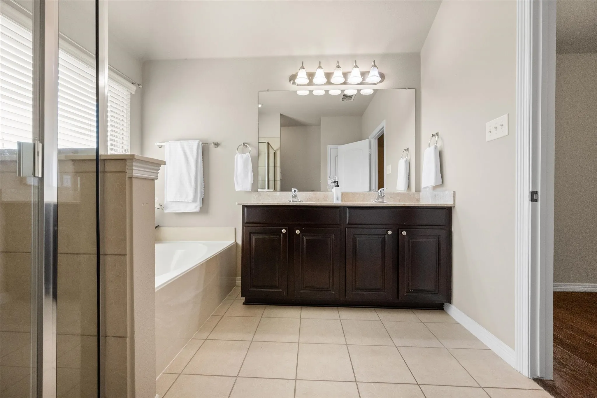 Single Family Residence For Sale in Denton County , 1001 Pigeon Hawk Drive, Little Elm, Texas 75068, 4 Bedroom, 2 Bathroom, 2 Garage spaces, 2,028 Sqft, built in 2012, mls#21249337, Real Estate Agent in Little Elm, Homes For Sale in Denton county, Homes For Sale in Little Elm, Realtor in Little Elm Texas, Real Estate Brokerage Independent Realty Texas, Luminita Cordes Realtor
