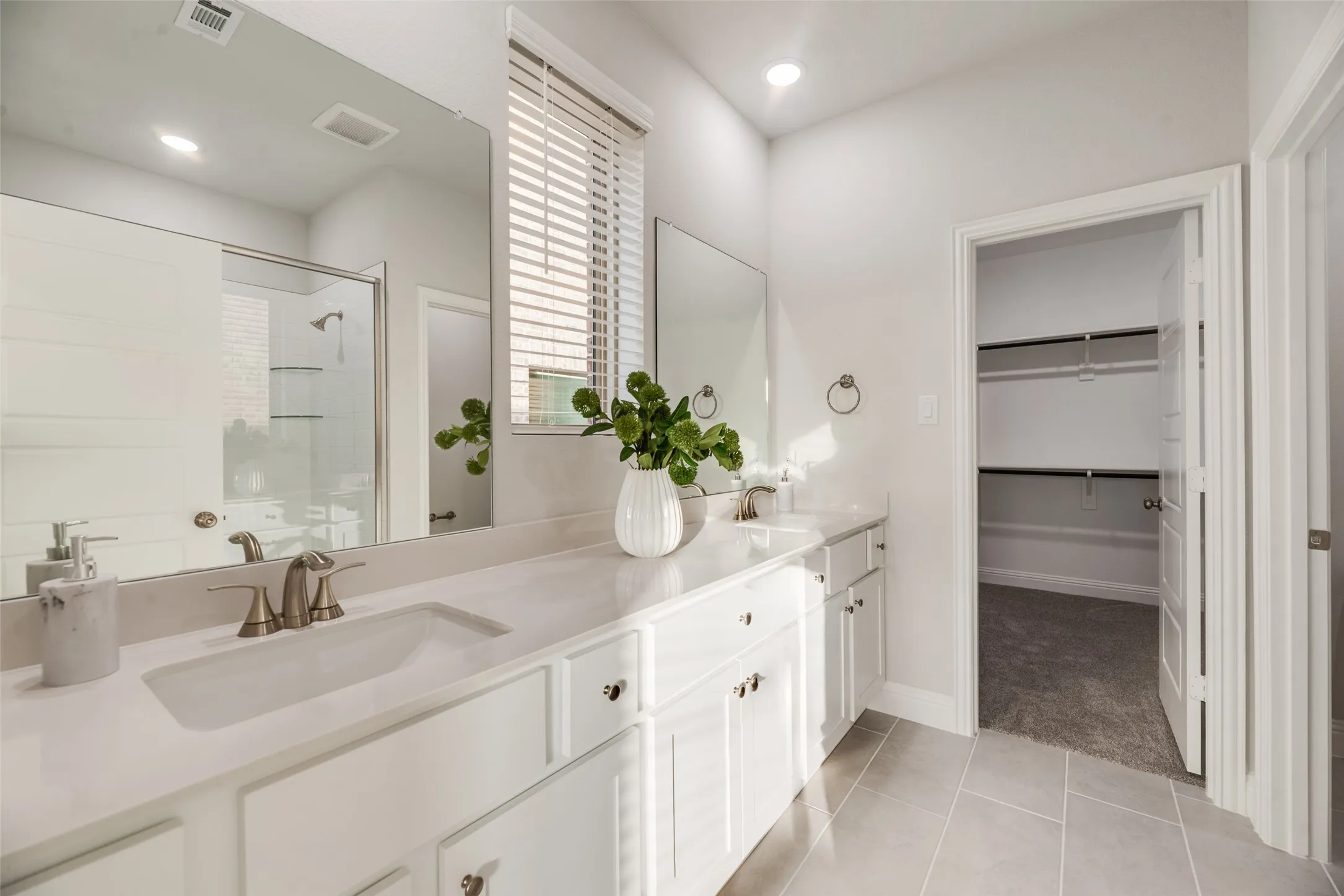 Single Family Residence For Sale in Kaufman County , 2511 Sturgis Street, Forney, Texas 75126, 4 Bedroom, 3 Bathroom, 2 Garage spaces, 2,941 Sqft, built in 2026, New Construction - Complete, Price $389,990, mls#21253956, Real Estate Agent in Forney, Homes For Sale in Kaufman county, Homes For Sale in Forney, Realtor in Forney Texas, Real Estate Brokerage Independent Realty Texas, Luminita Cordes Realtor