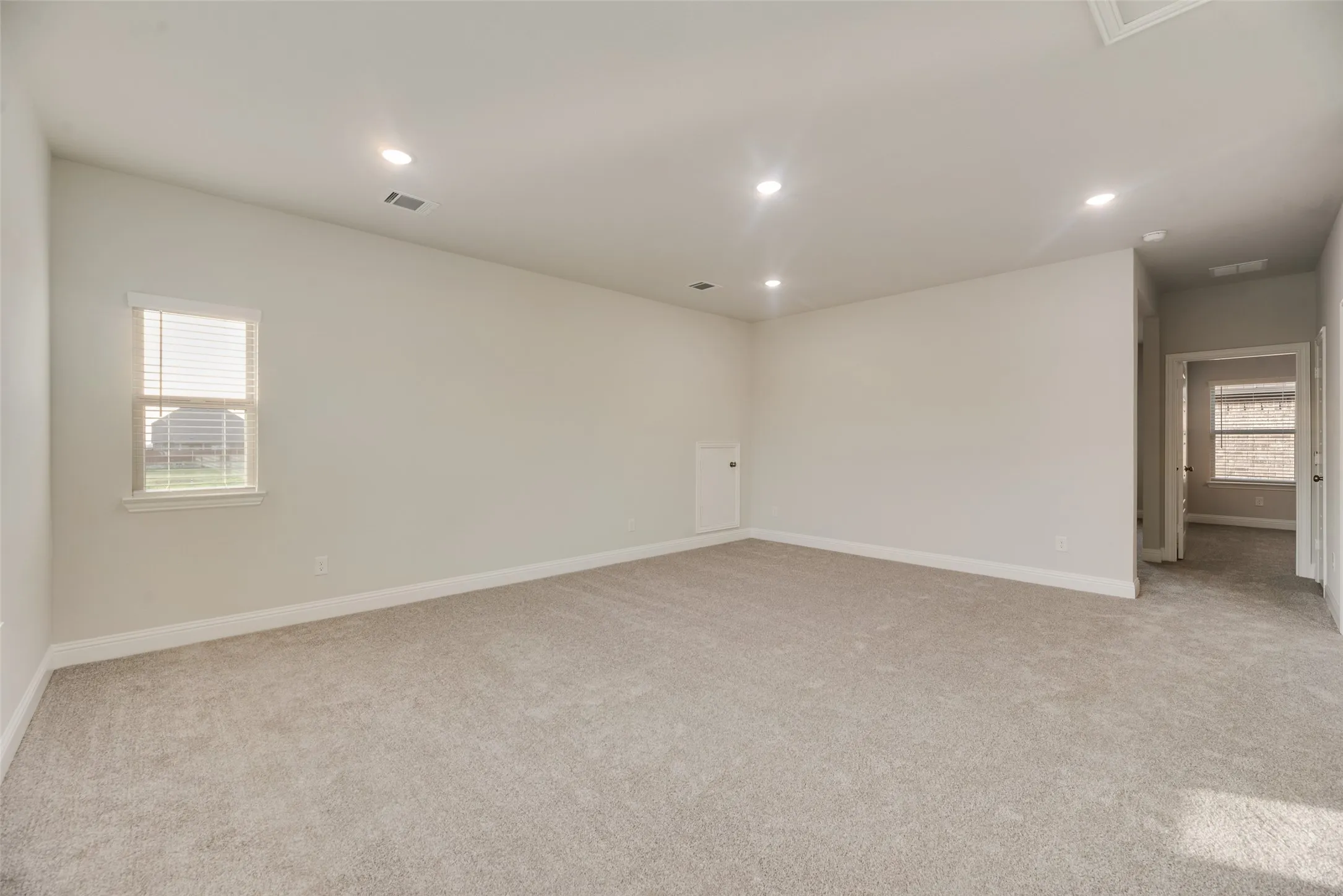 Single Family Residence For Sale in Kaufman County , 2511 Sturgis Street, Forney, Texas 75126, 4 Bedroom, 3 Bathroom, 2 Garage spaces, 2,941 Sqft, built in 2026, New Construction - Complete, Price $389,990, mls#21253956, Real Estate Agent in Forney, Homes For Sale in Kaufman county, Homes For Sale in Forney, Realtor in Forney Texas, Real Estate Brokerage Independent Realty Texas, Luminita Cordes Realtor