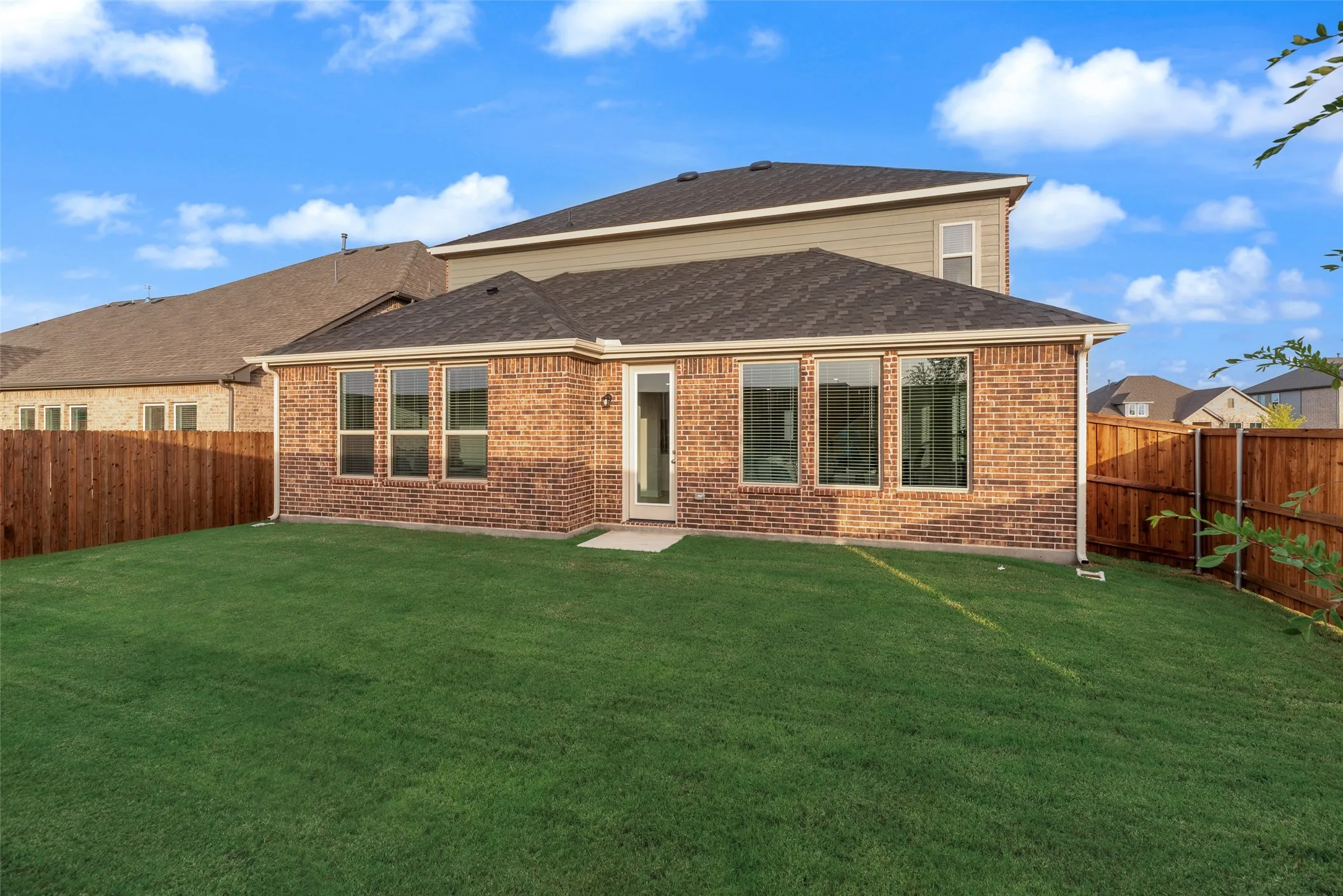Single Family Residence For Sale in Kaufman County , 2511 Sturgis Street, Forney, Texas 75126, 4 Bedroom, 3 Bathroom, 2 Garage spaces, 2,941 Sqft, built in 2026, New Construction - Complete, Price $389,990, mls#21253956, Real Estate Agent in Forney, Homes For Sale in Kaufman county, Homes For Sale in Forney, Realtor in Forney Texas, Real Estate Brokerage Independent Realty Texas, Luminita Cordes Realtor