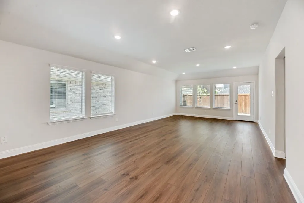 Single Family Residence For Sale in Kaufman County , 1707 Sandy Pond Street, Forney, Texas 75126, 3 Bedroom, 2 Bathroom, 2 Garage spaces, 1,800 Sqft, built in 2026, New Construction - Complete, mls#21253959, Real Estate Agent in Forney, Homes For Sale in Kaufman county, Homes For Sale in Forney, Realtor in Forney Texas, Real Estate Brokerage Independent Realty Texas, Luminita Cordes Realtor