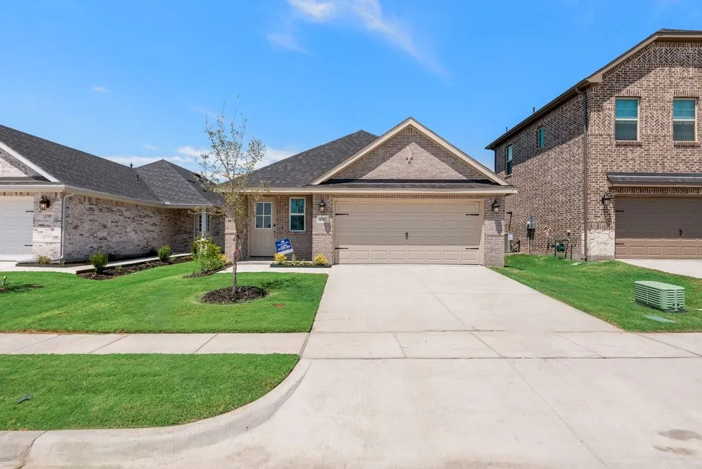 Single Family Residence For Sale in Kaufman County , 1707 Sandy Pond Street, Forney, Texas 75126, 3 Bedroom, 2 Bathroom, 2 Garage spaces, 1,800 Sqft, built in 2026, New Construction - Complete, mls#21253959, Real Estate Agent in Forney, Homes For Sale in Kaufman county, Homes For Sale in Forney, Realtor in Forney Texas, Real Estate Brokerage Independent Realty Texas, Luminita Cordes Realtor