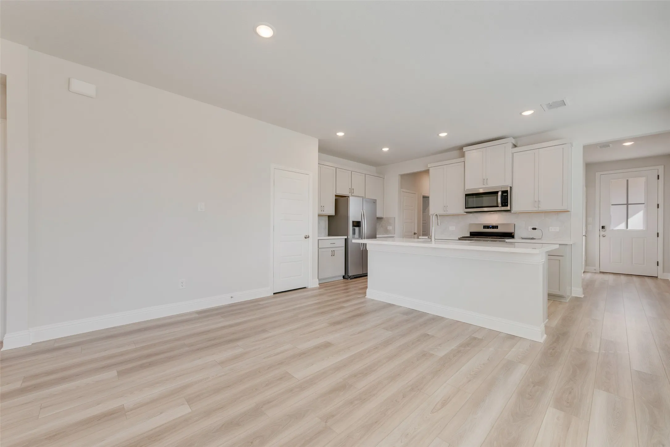 Single Family Residence For Sale in Kaufman County , 1508 Salem Drive, Forney, Texas 75126, 3 Bedroom, 2 Bathroom, 2 Garage spaces, 1,574 Sqft, built in 2026, New Construction - Complete, mls#21253960, Real Estate Agent in Forney, Homes For Sale in Kaufman county, Homes For Sale in Forney, Realtor in Forney Texas, Real Estate Brokerage Independent Realty Texas, Luminita Cordes Realtor