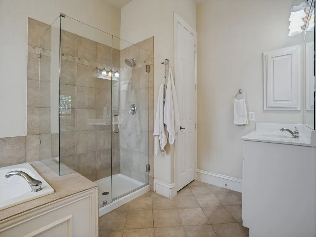 Single Family Residence For Sale in Collin County , 2116 Channel Islands Drive, Allen, Texas 75013, 4 Bedrooms, 4 Bathrooms, 3 Garage spaces, 3,732 Sqft, built in 2005, Preowned, Price $759,900, mls#21252324, Real Estate Agent in Allen, Homes For Sale in Collin county, Homes For Sale in Allen, Realtor in Allen Texas, Real Estate Brokerage Independent Realty Texas, Luminita Cordes Realtor