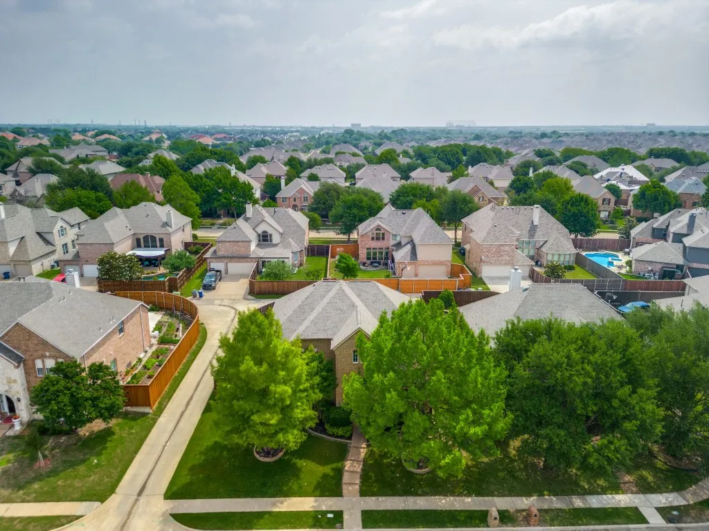 Single Family Residence For Sale in Collin County , 2116 Channel Islands Drive, Allen, Texas 75013, 4 Bedrooms, 4 Bathrooms, 3 Garage spaces, 3,732 Sqft, built in 2005, Preowned, Price $759,900, mls#21252324, Real Estate Agent in Allen, Homes For Sale in Collin county, Homes For Sale in Allen, Realtor in Allen Texas, Real Estate Brokerage Independent Realty Texas, Luminita Cordes Realtor