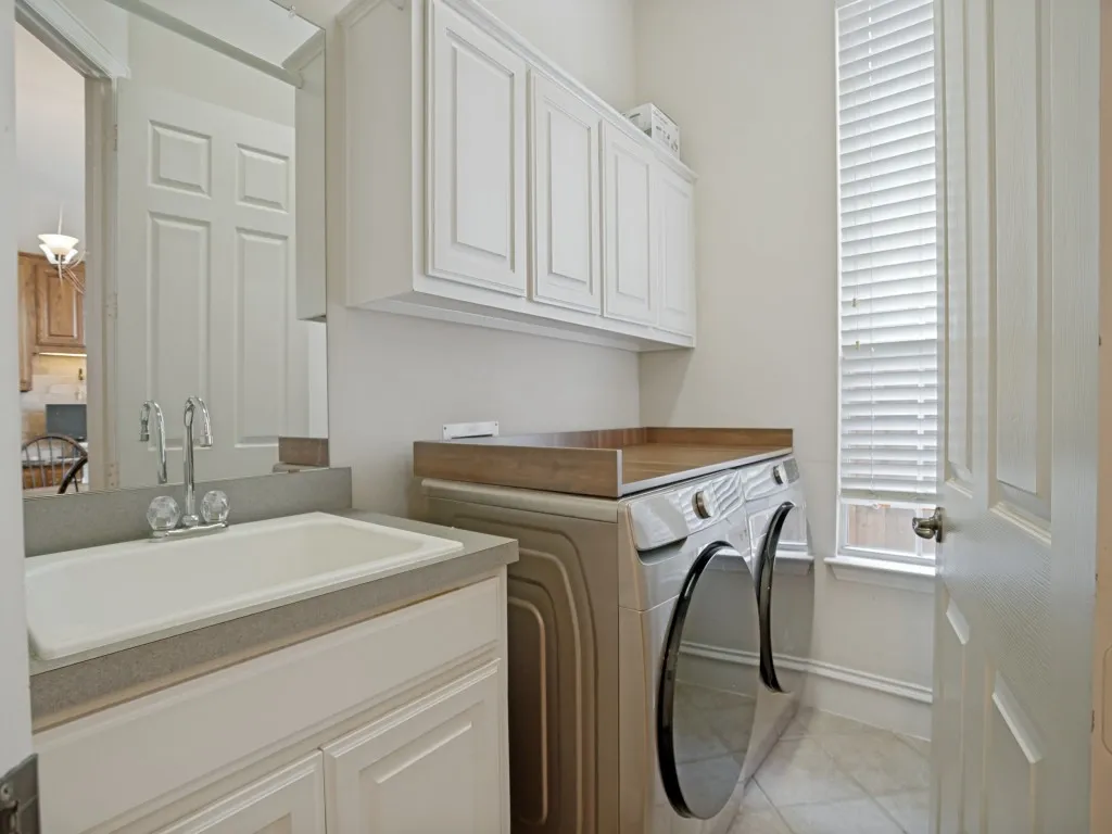 Single Family Residence For Sale in Collin County , 2116 Channel Islands Drive, Allen, Texas 75013, 4 Bedrooms, 4 Bathrooms, 3 Garage spaces, 3,732 Sqft, built in 2005, Preowned, Price $759,900, mls#21252324, Real Estate Agent in Allen, Homes For Sale in Collin county, Homes For Sale in Allen, Realtor in Allen Texas, Real Estate Brokerage Independent Realty Texas, Luminita Cordes Realtor